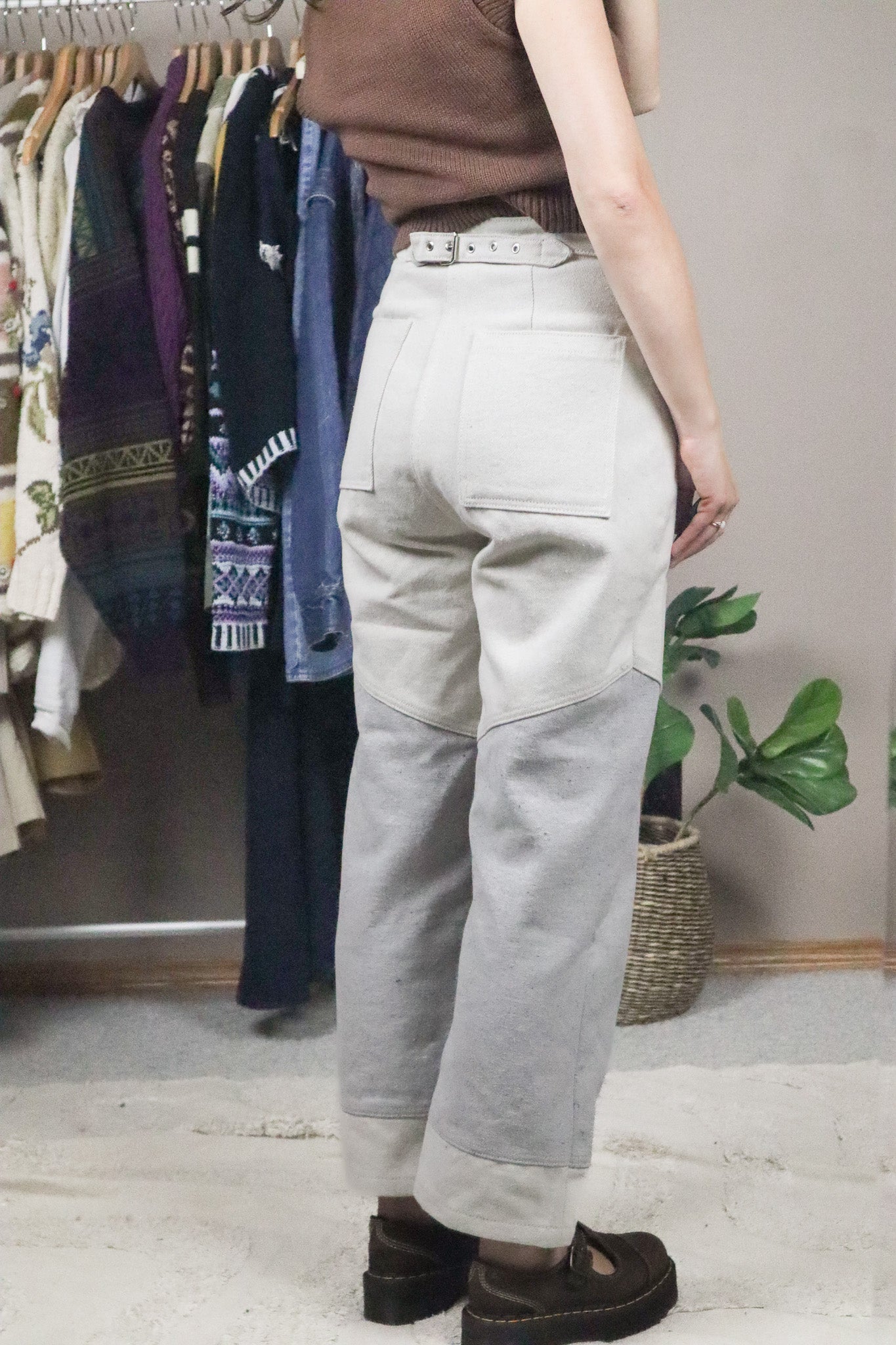 Modern x Two-Toned Pants (4)