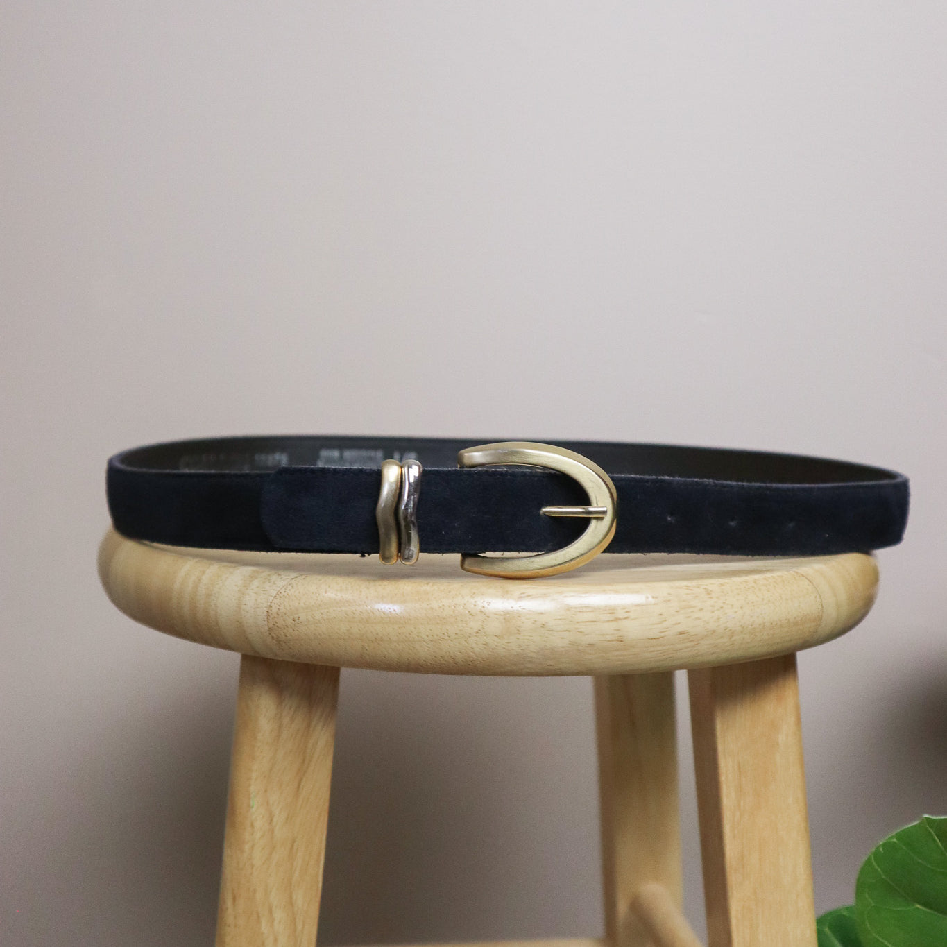 Made in Canada x Vintage x Suede Belt (M)