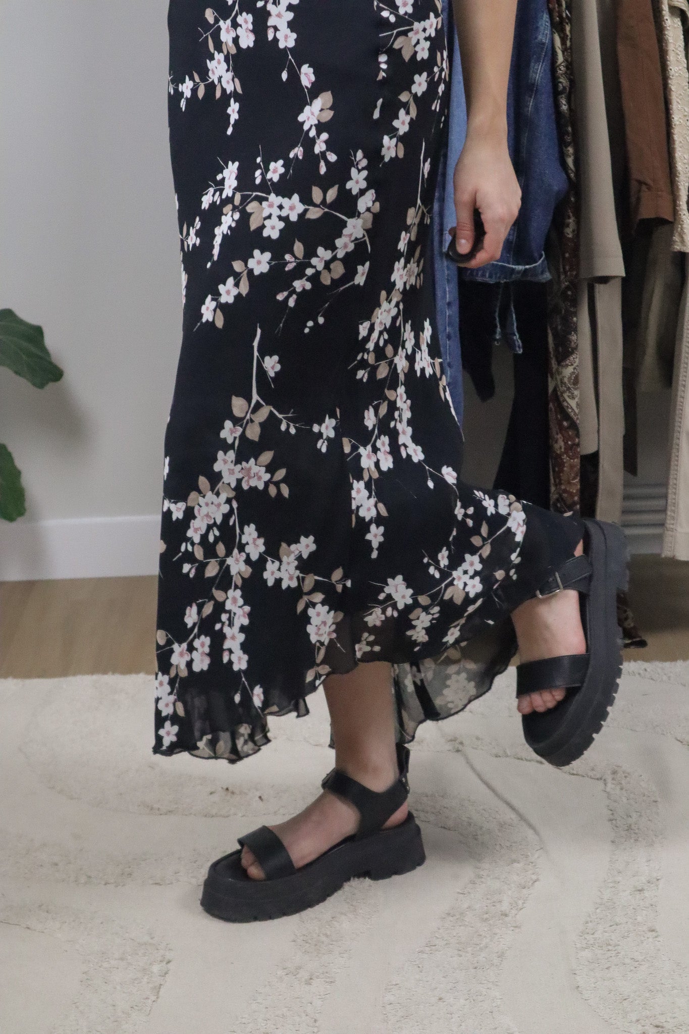 Made in Italy x Vintage x Leather Platform Sandals (9)