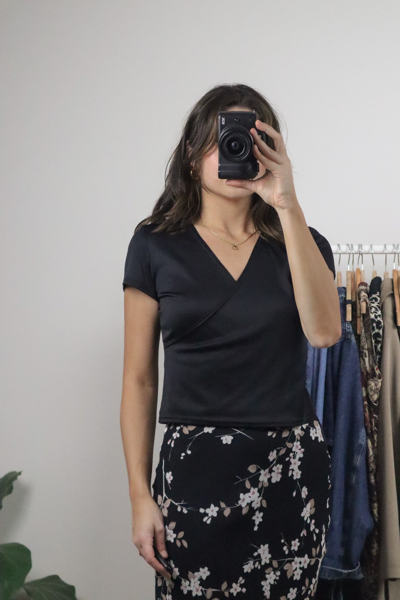 Made in Canada x Vintage x Cross Over Top (M)