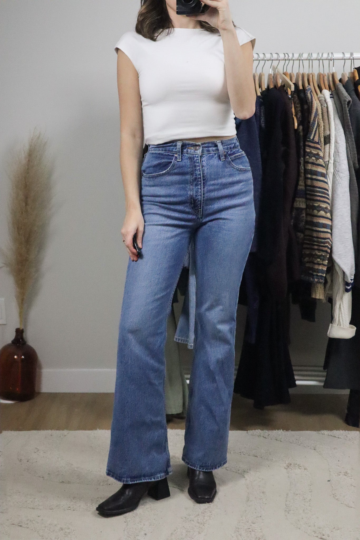 Modern x 70s High Flare Levi's Jeans (27)