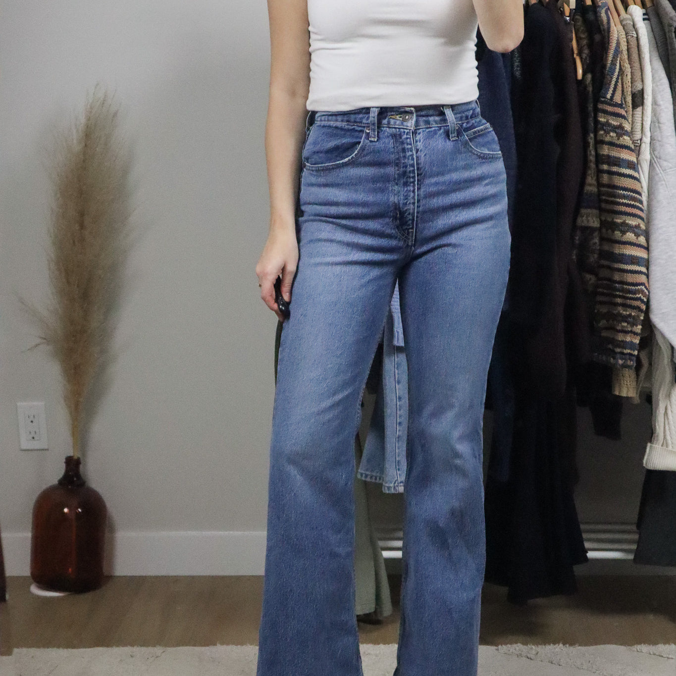Modern x 70s High Flare Levi's Jeans (27)