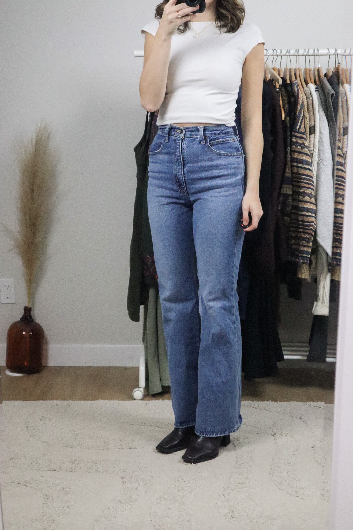 Modern x 70s High Flare Levi's Jeans (27)