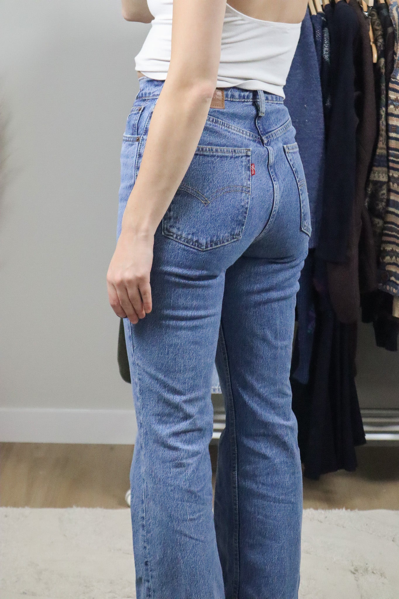 Modern x 70s High Flare Levi's Jeans (27)