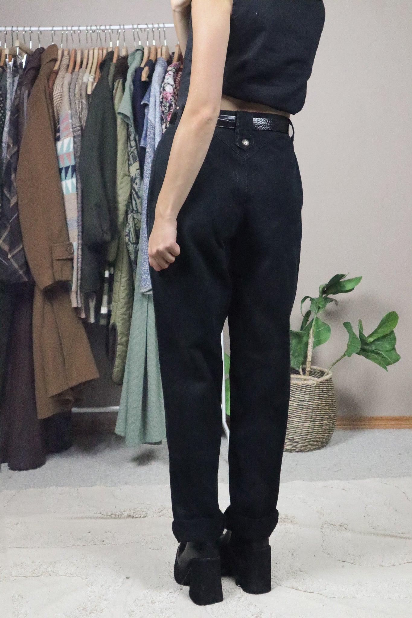 Vintage x Western Style Pleated Jeans (10)