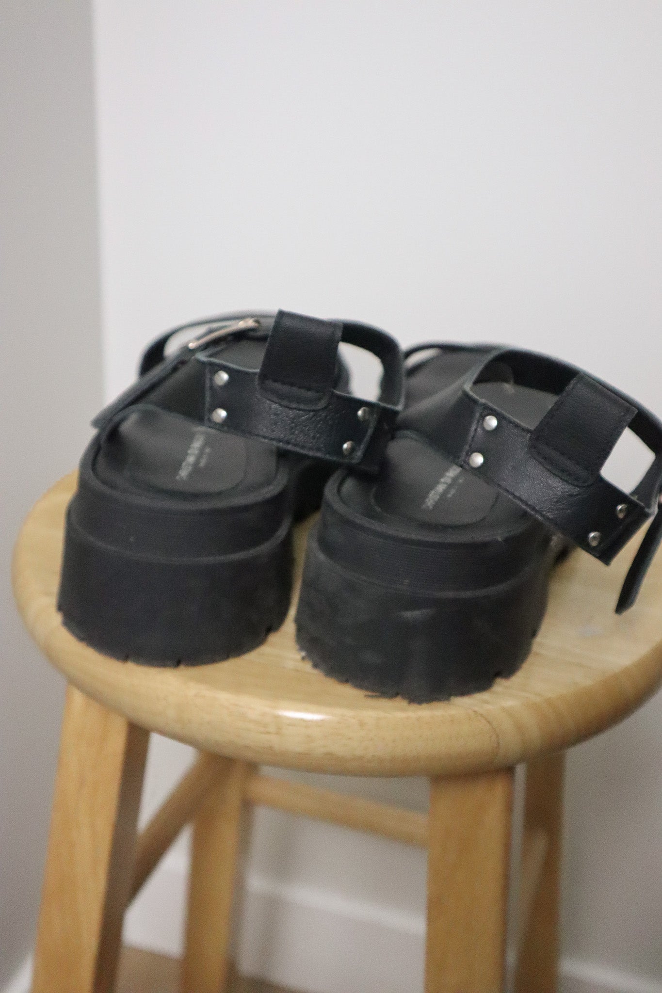 Made in Italy x Vintage x Leather Platform Sandals (9)