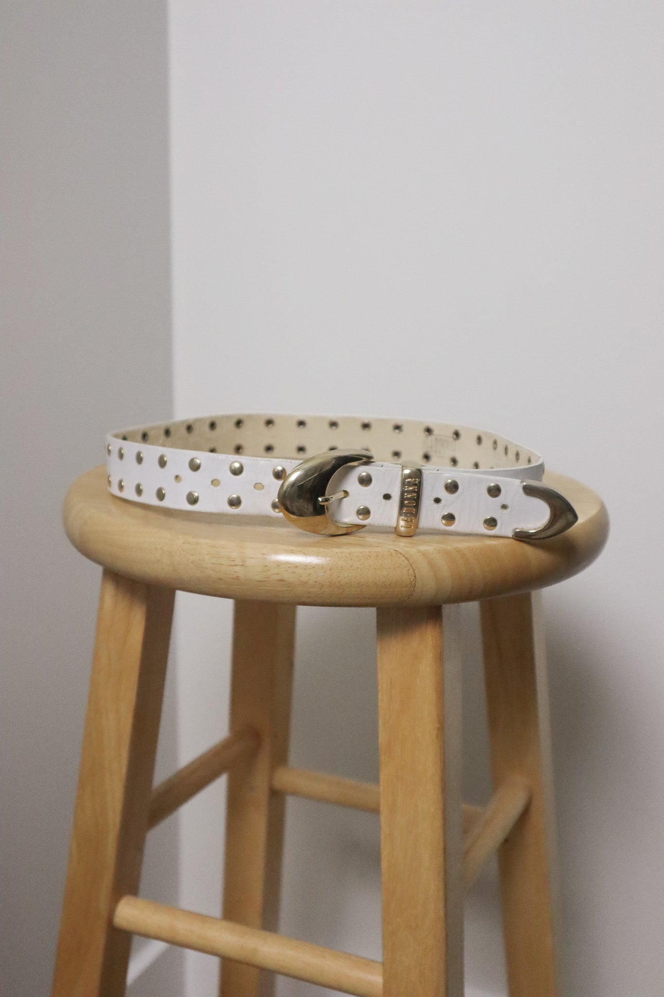 Vintage x Leather Studded Belt (XXS/XS)