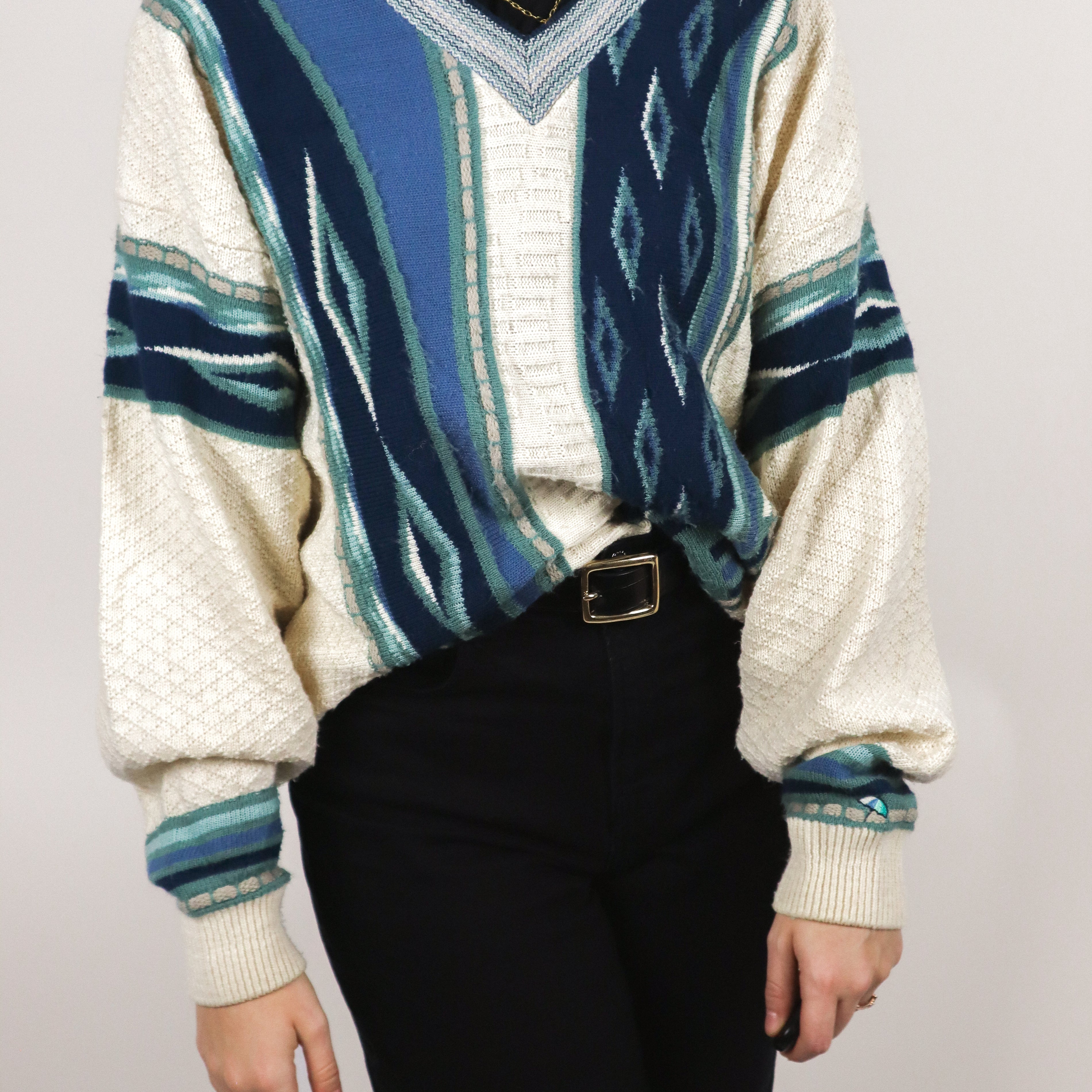 Vintage x Pattered V-Neck Sweater (M/L)