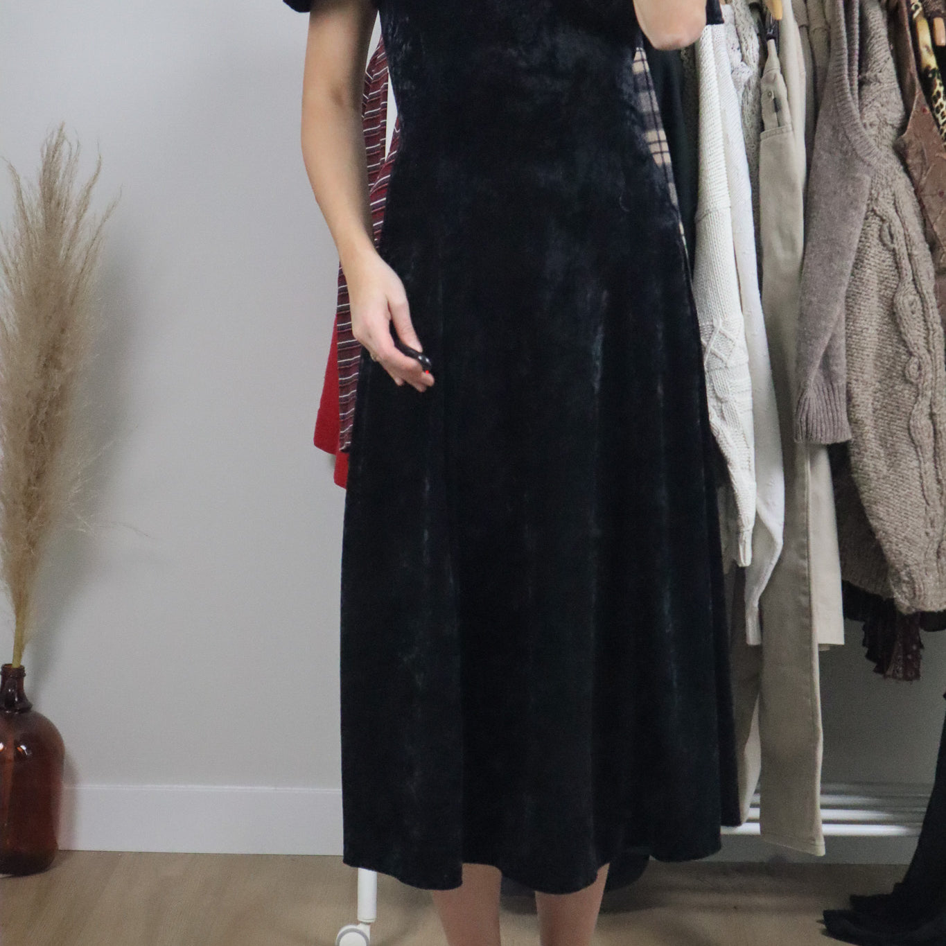 Made in Canada x Vintage x Velvet Lace-Up Maxi Dress (XS/S)