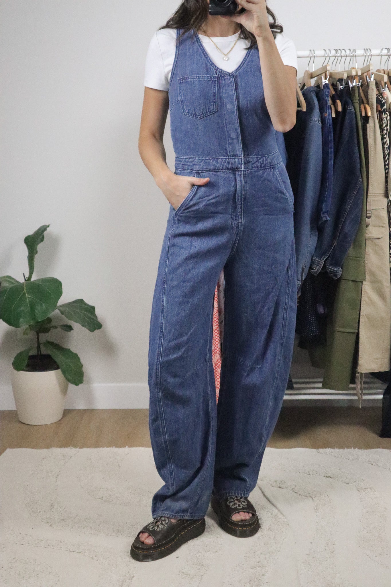 Modern x Barrel Leg Jumpsuit (2/4)