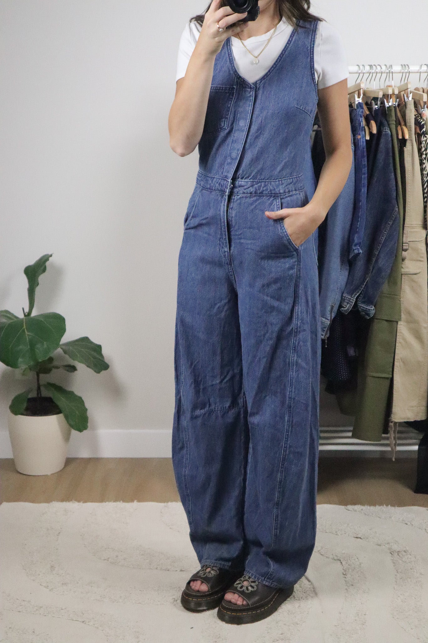 Modern x Barrel Leg Jumpsuit (2/4)