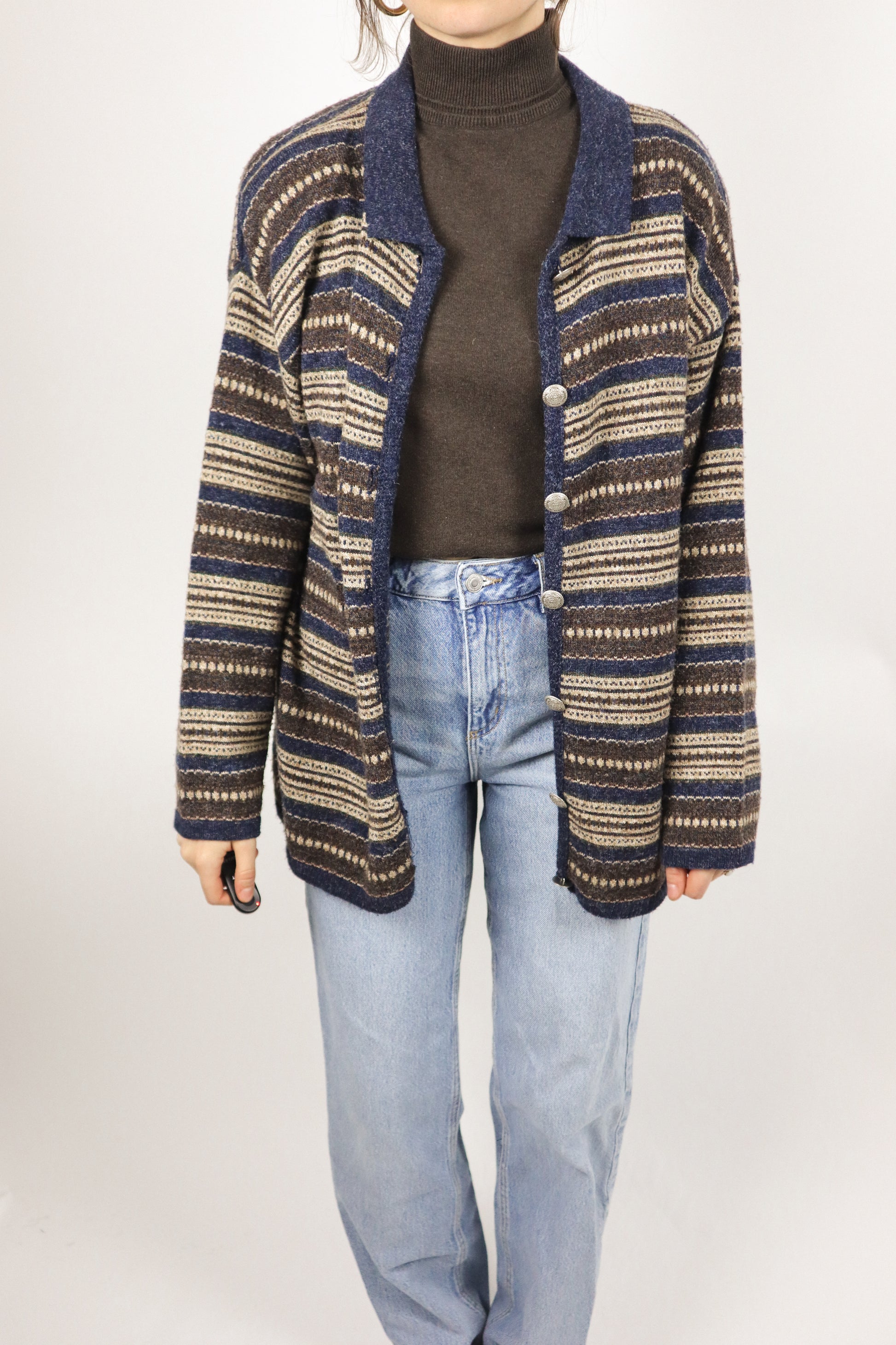 Made in Canada x Vintage x Collared Pattered Cardigan (M)