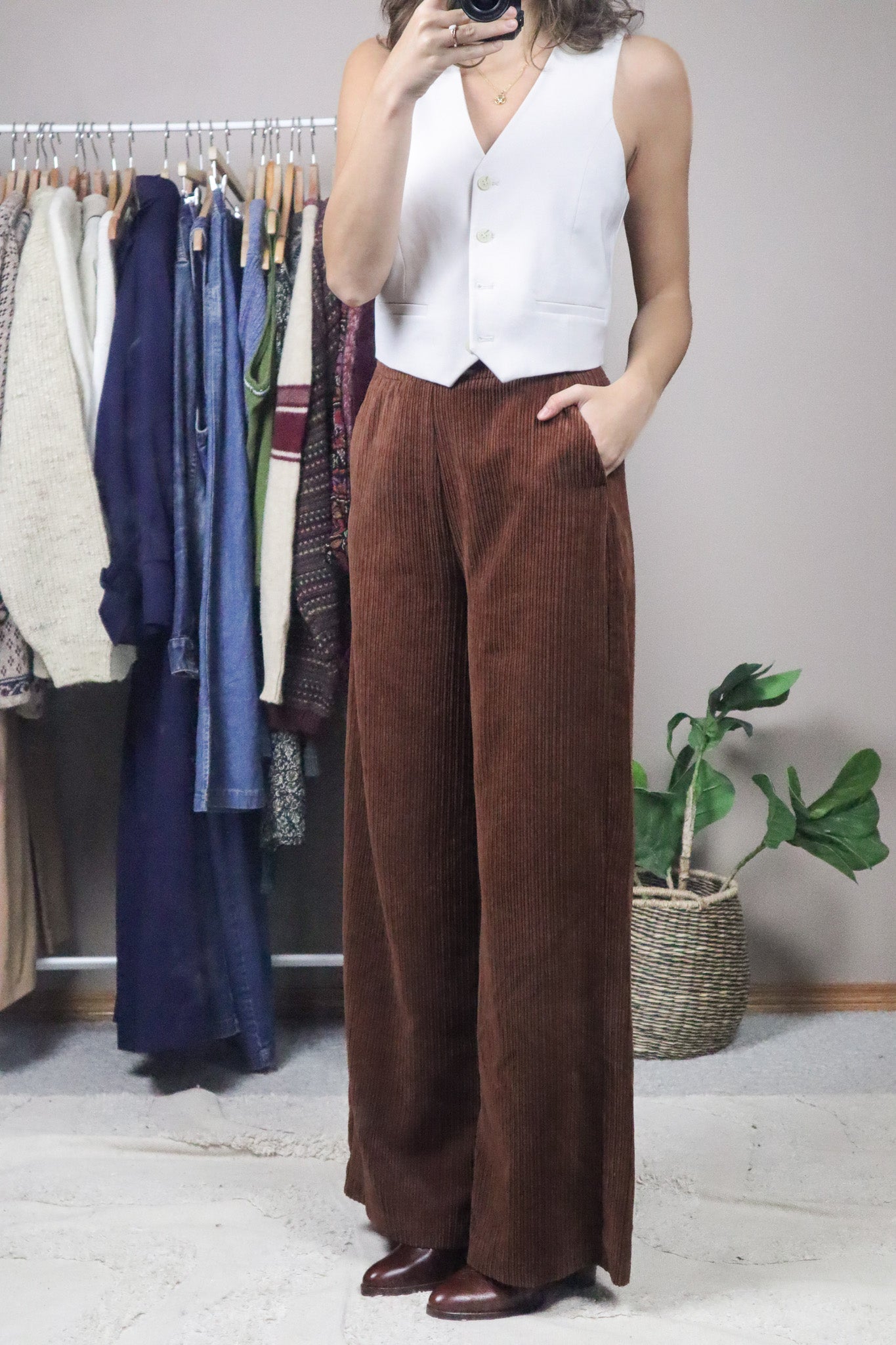 Modern x Corduroy Wide-Leg Pant (4/6)