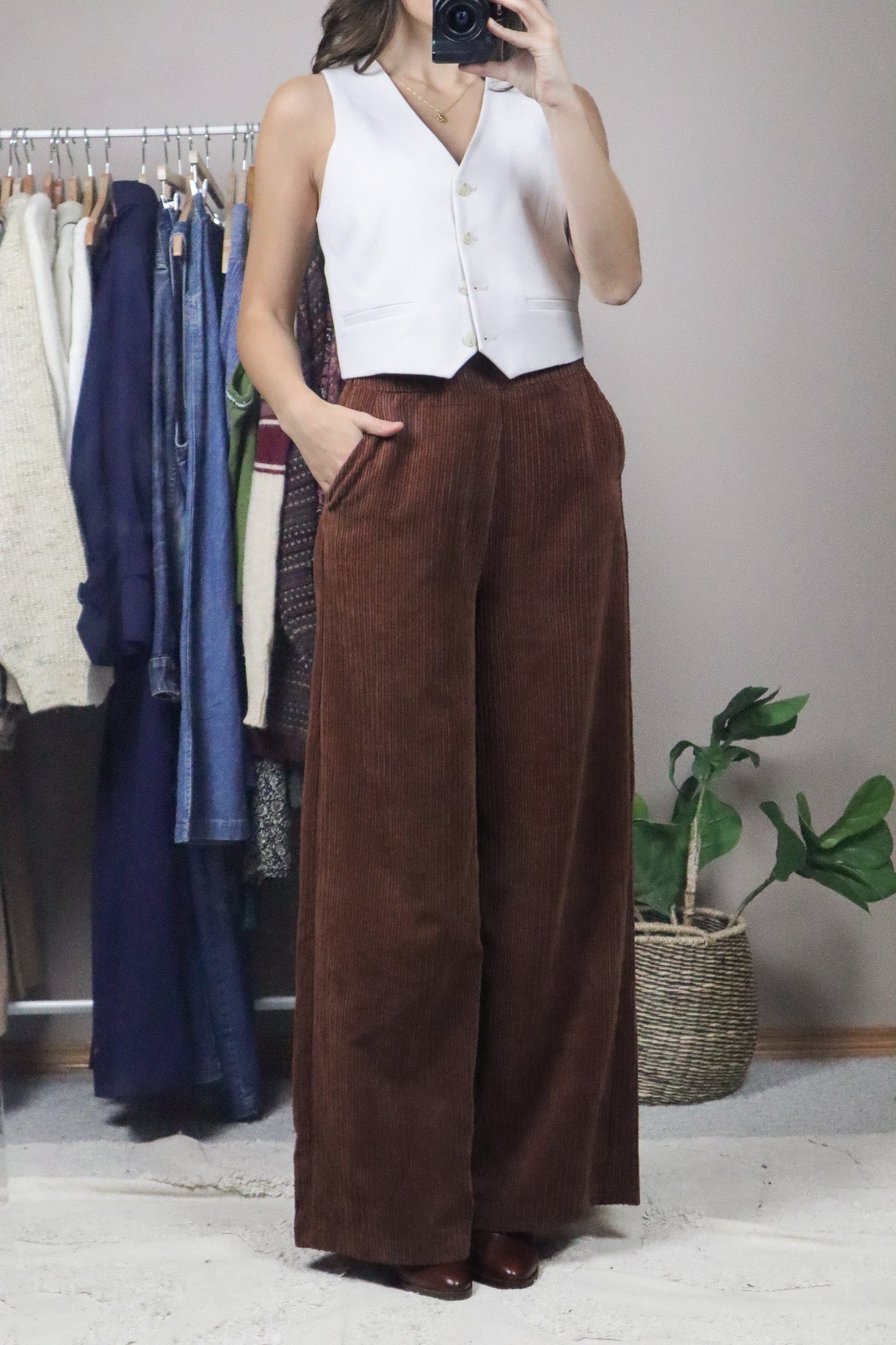 Modern x Corduroy Wide-Leg Pant (4/6)