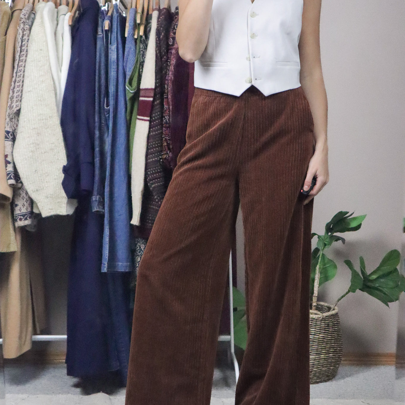 Modern x Corduroy Wide-Leg Pant (4/6)