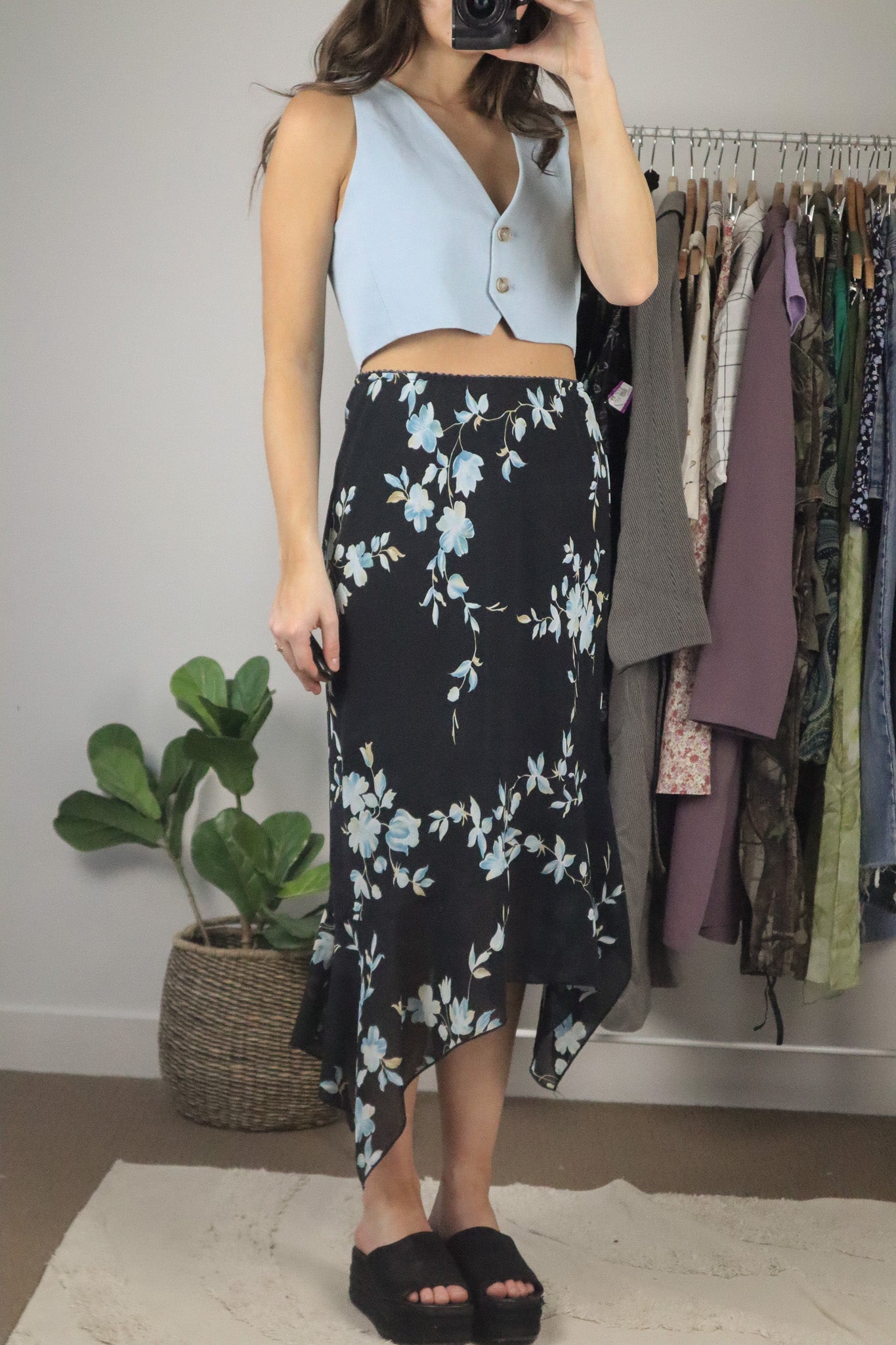 Made in Canada x Vintage x Floral Midi Skirt (M)