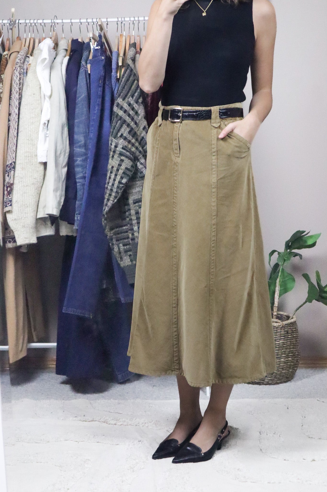 Vintage x Corduroy Maxi Skirt (8)
