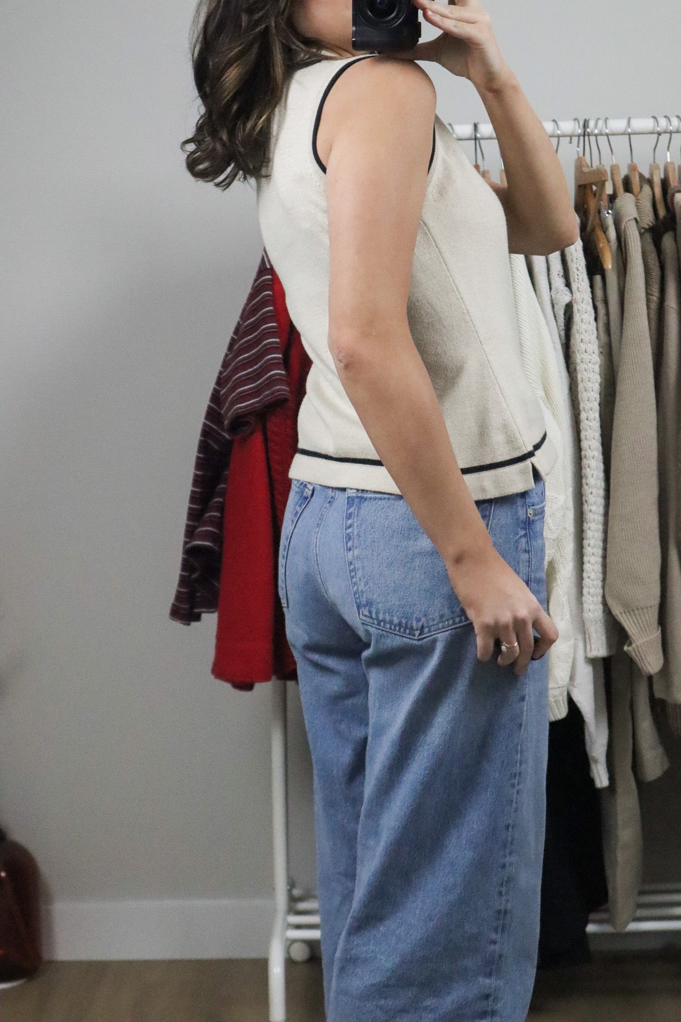 Made in Canada x Vintage x Collared Contrast Knit Tank (S)