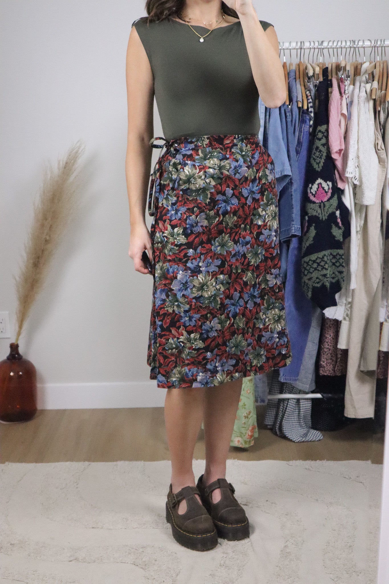 Made in Canada x Vintage x Wrap Floral Midi Skirt (XXS)