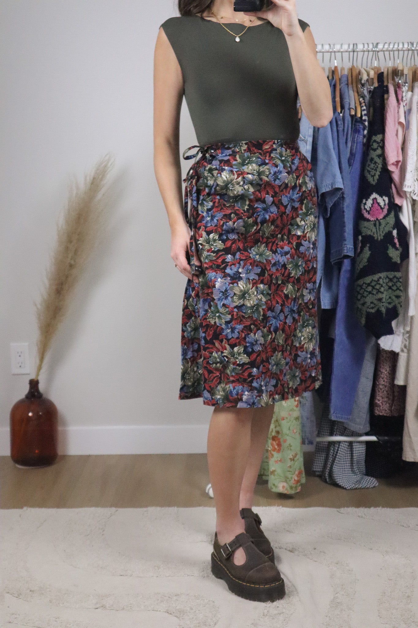 Made in Canada x Vintage x Wrap Floral Midi Skirt (XXS)