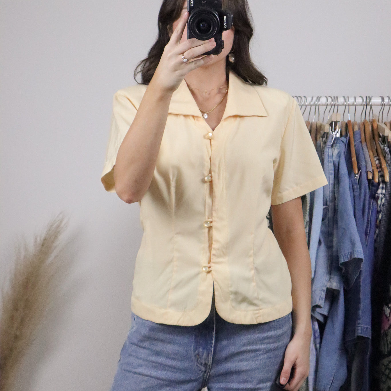 Made in Canada x Vintage x Collared Blouse (S)