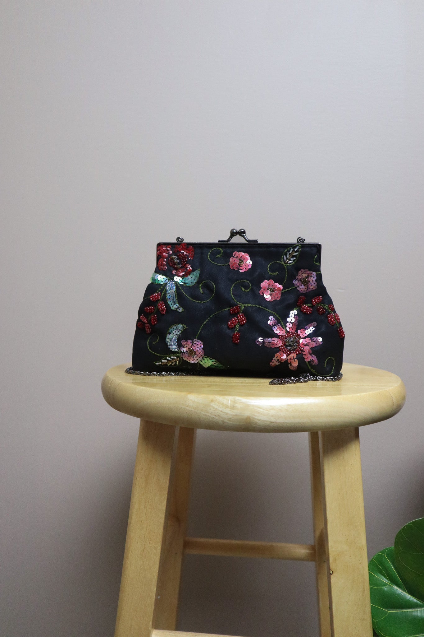 Vintage x Floral Beaded Purse/Clutch