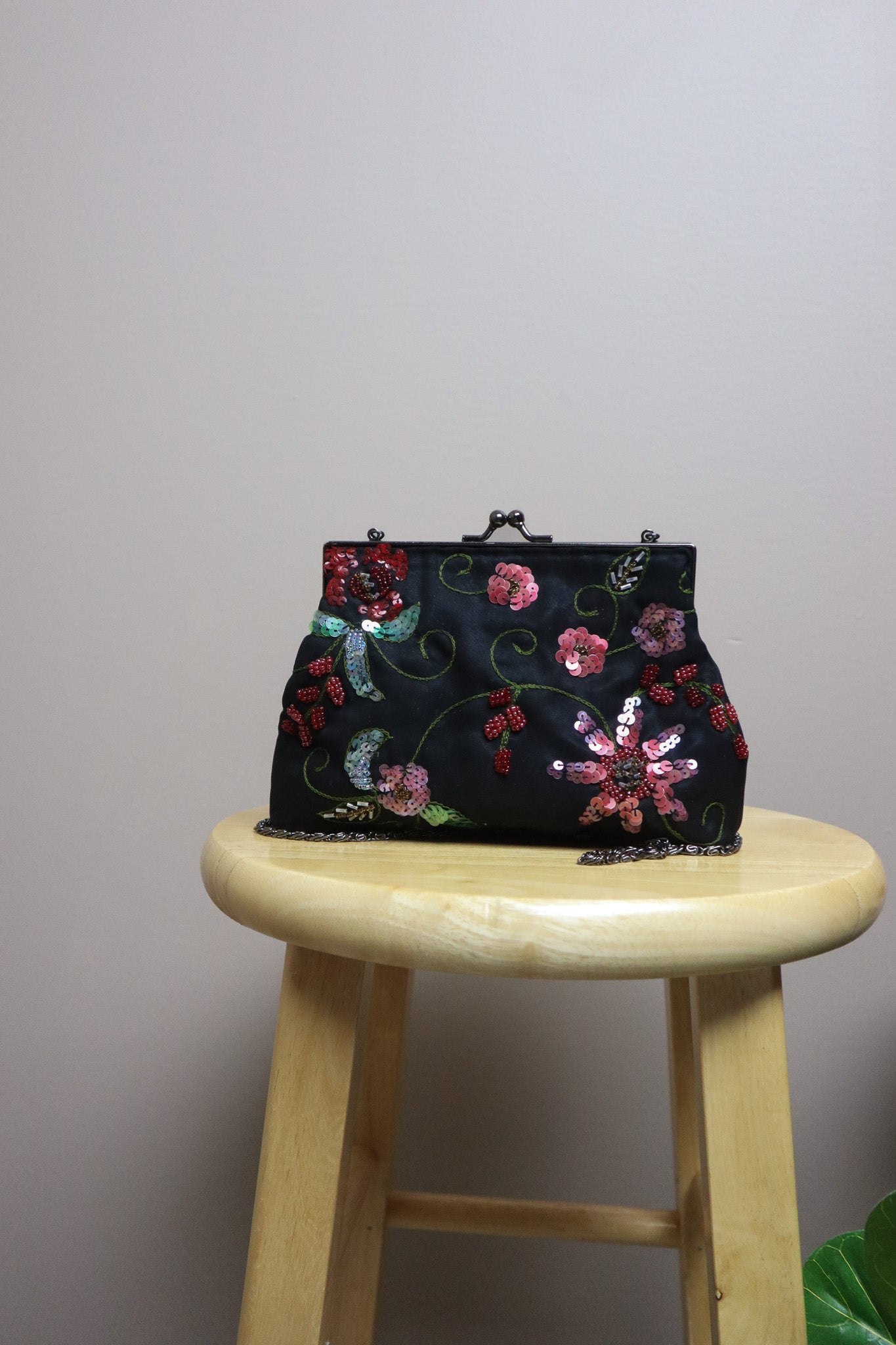 Vintage x Floral Beaded Purse/Clutch