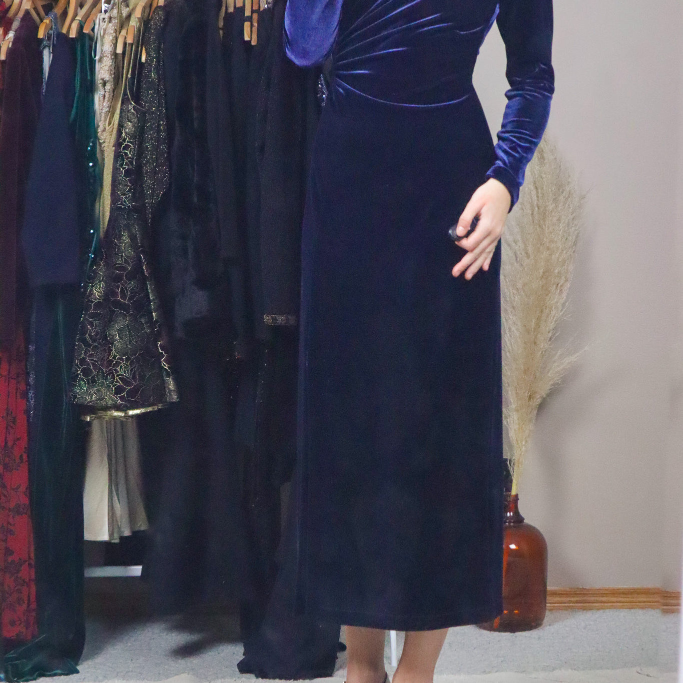 Vintage x Velvet Dress (S)