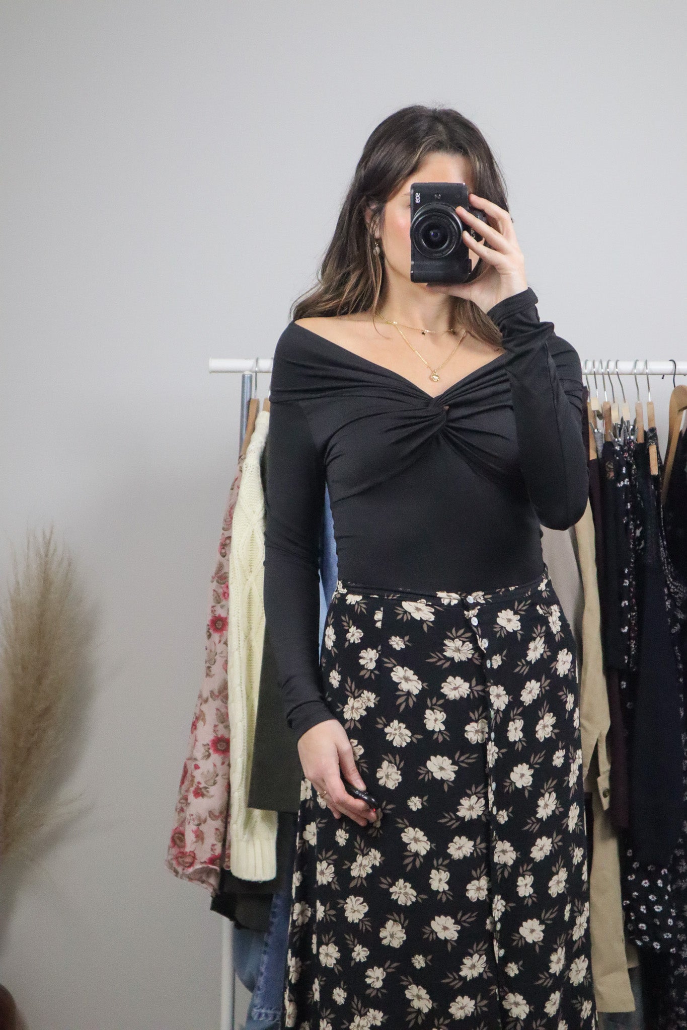 Modern x Off-Shoulder Long Sleeve Top (S)