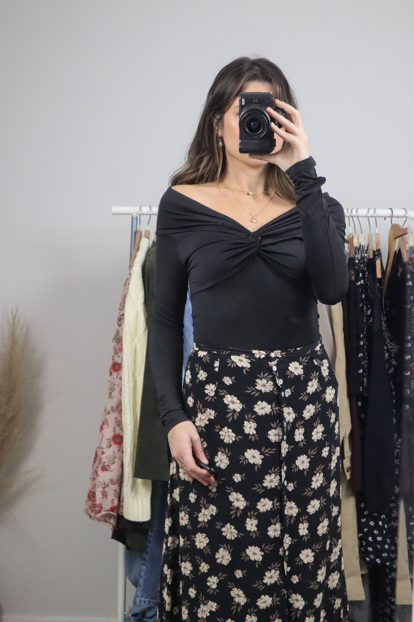 Modern x Off-Shoulder Long Sleeve Top (S)