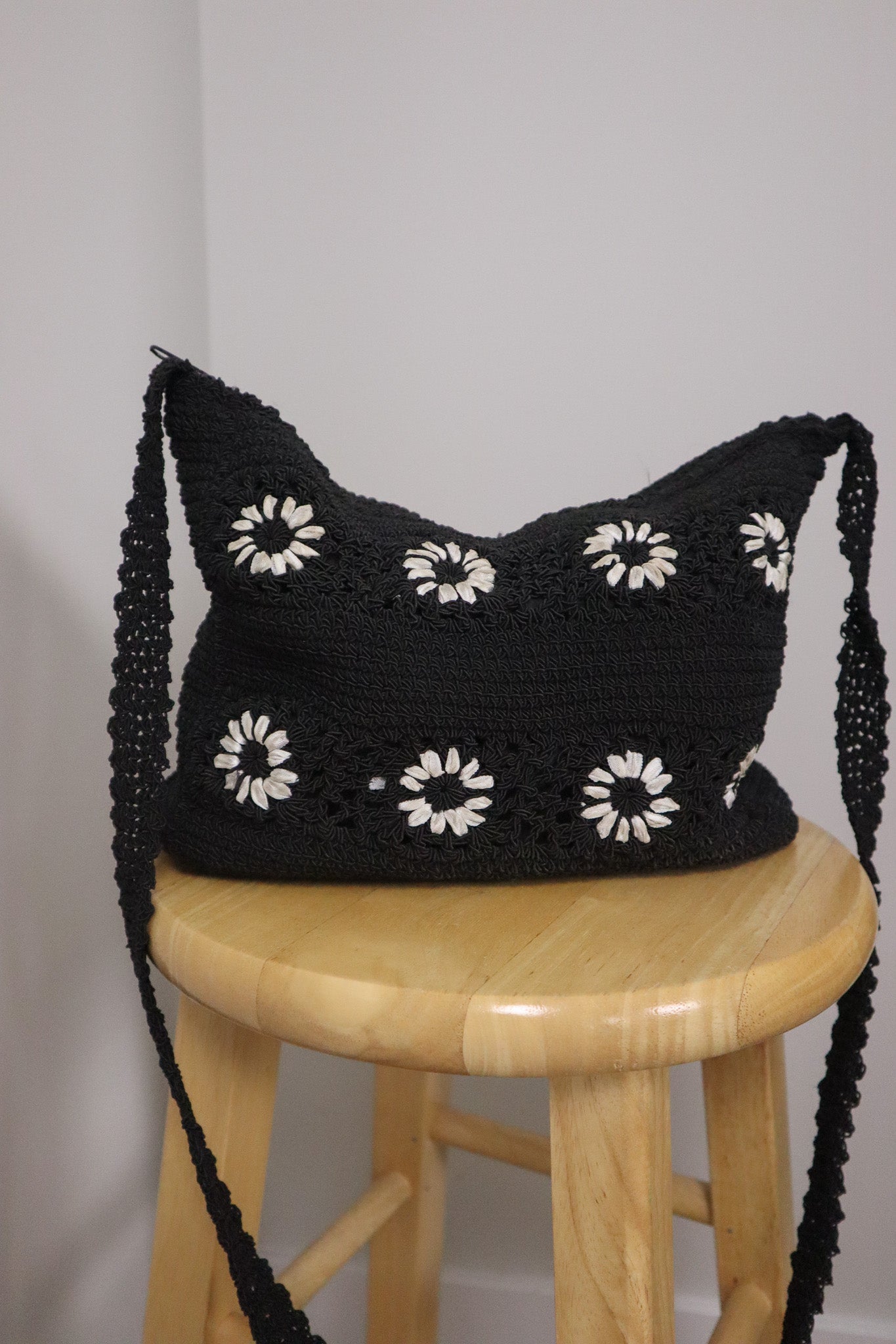 Vintage x Crochet Flower Purse