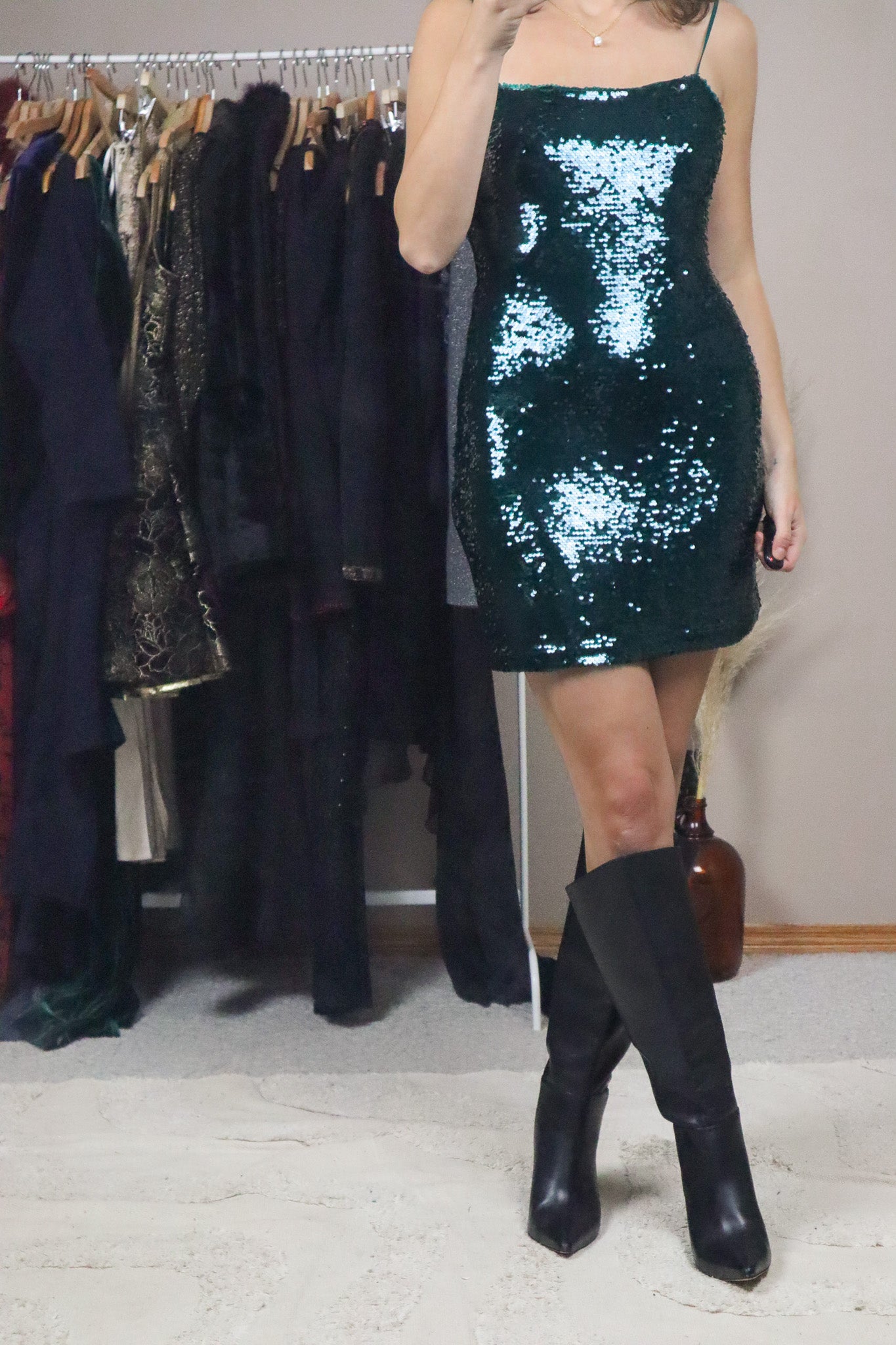 Modern x Open Back Sequence Mini Dress (S)