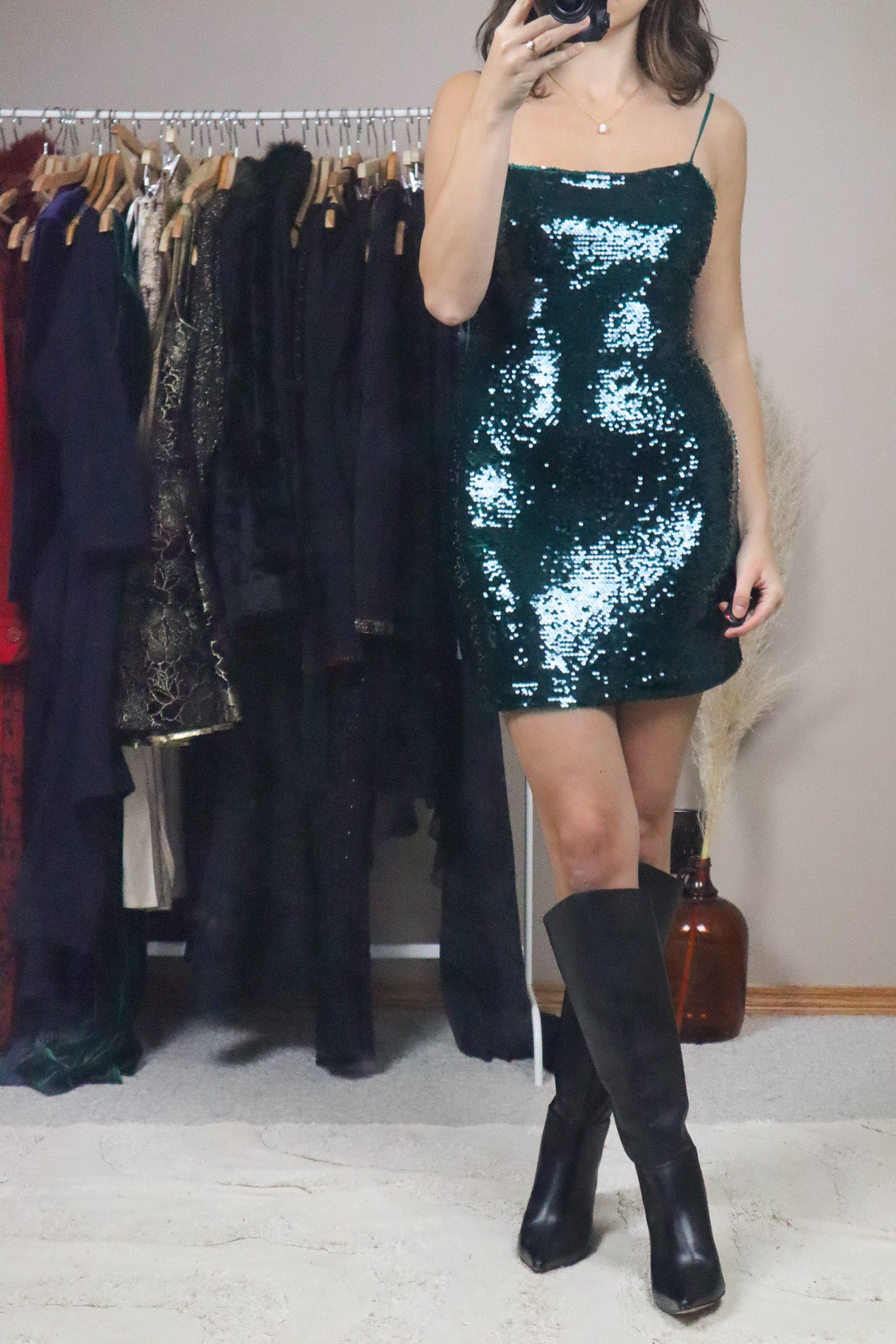 Modern x Open Back Sequence Mini Dress (S)