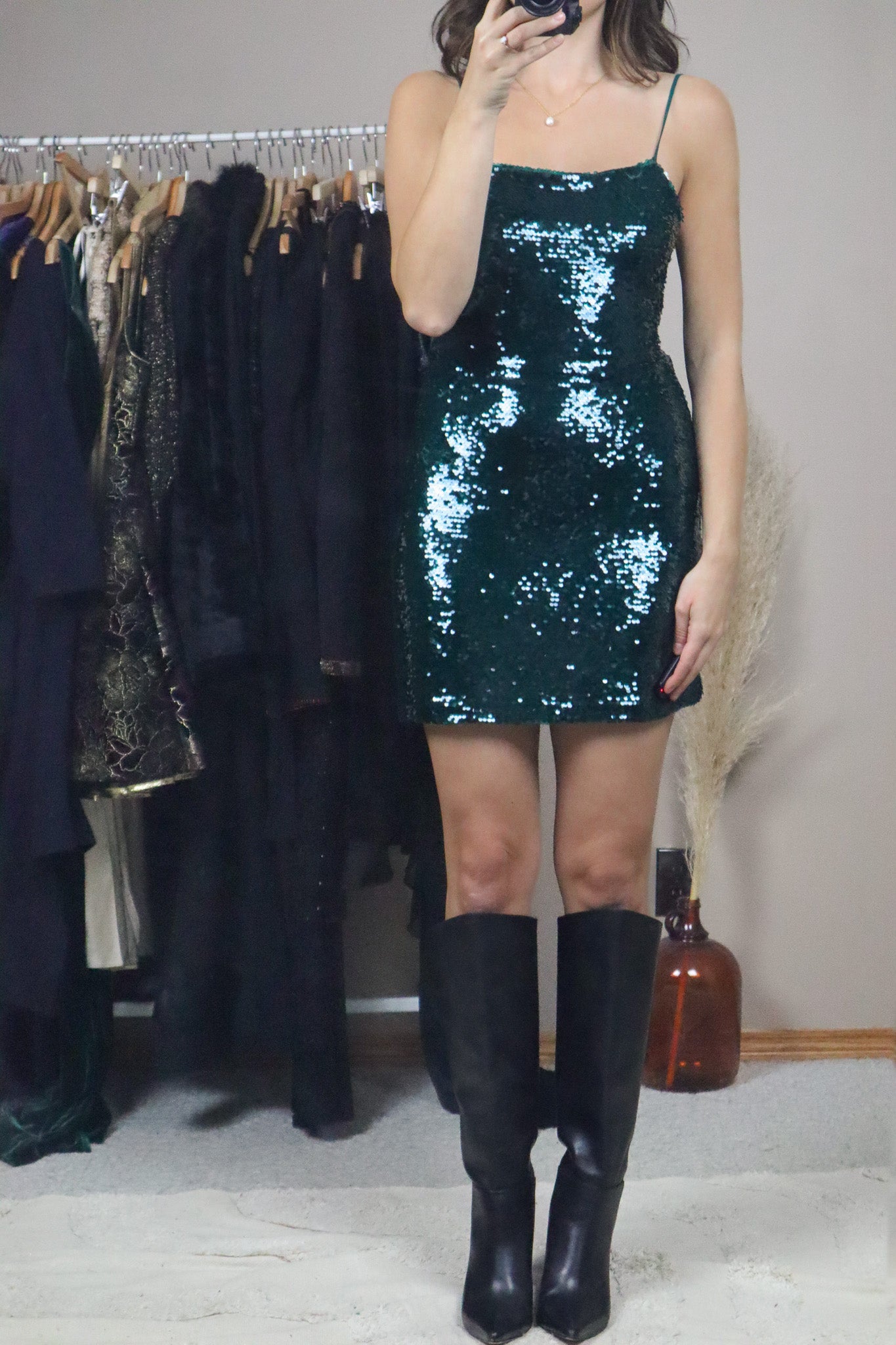 Modern x Open Back Sequence Mini Dress (S)