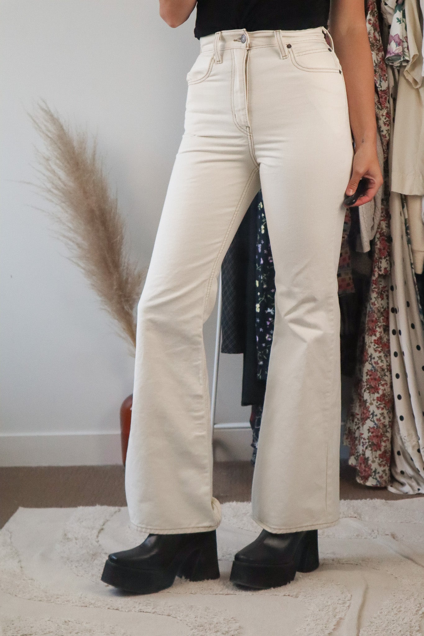 Modern x Levi's x 70s Flare Jeans (0)