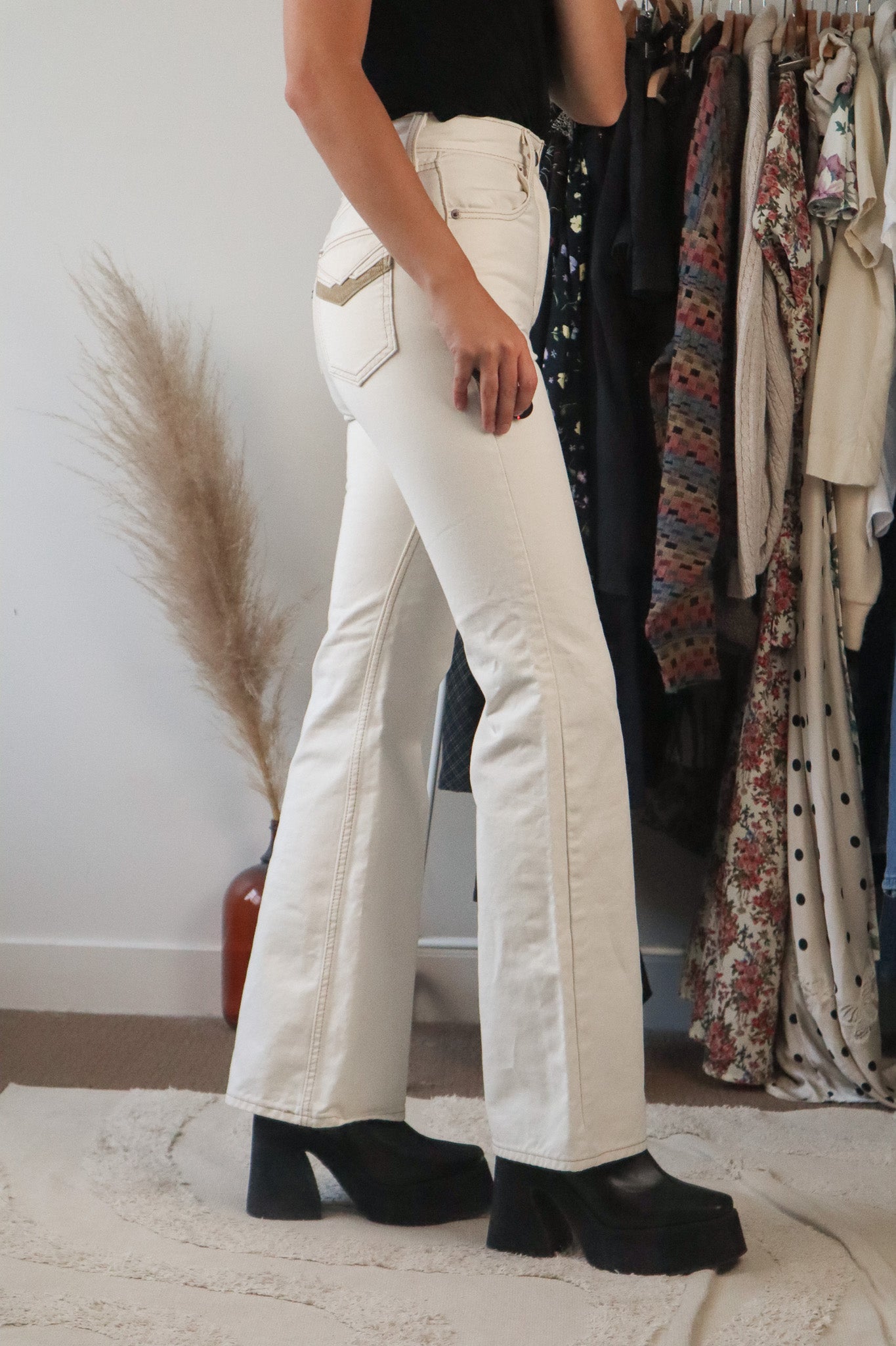 Modern x Levi's x 70s Flare Jeans (0)