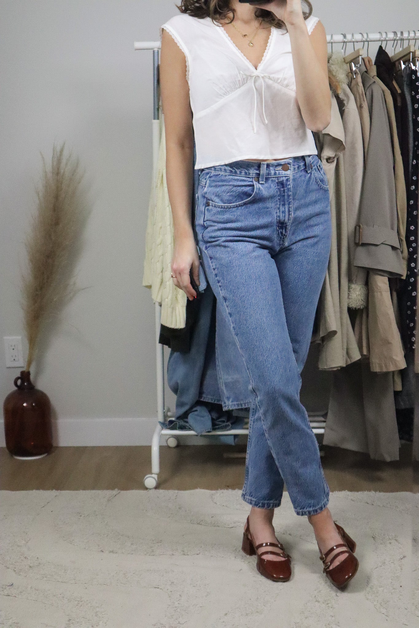 Vintage x Mom Jeans (4/6)