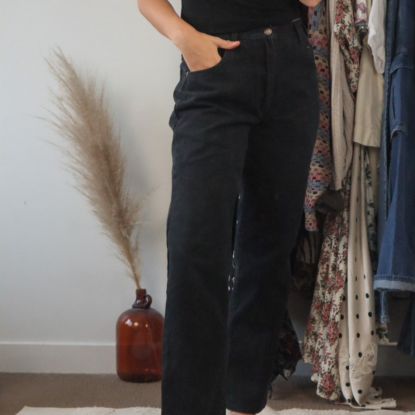 Vintage x Black Jeans (6)