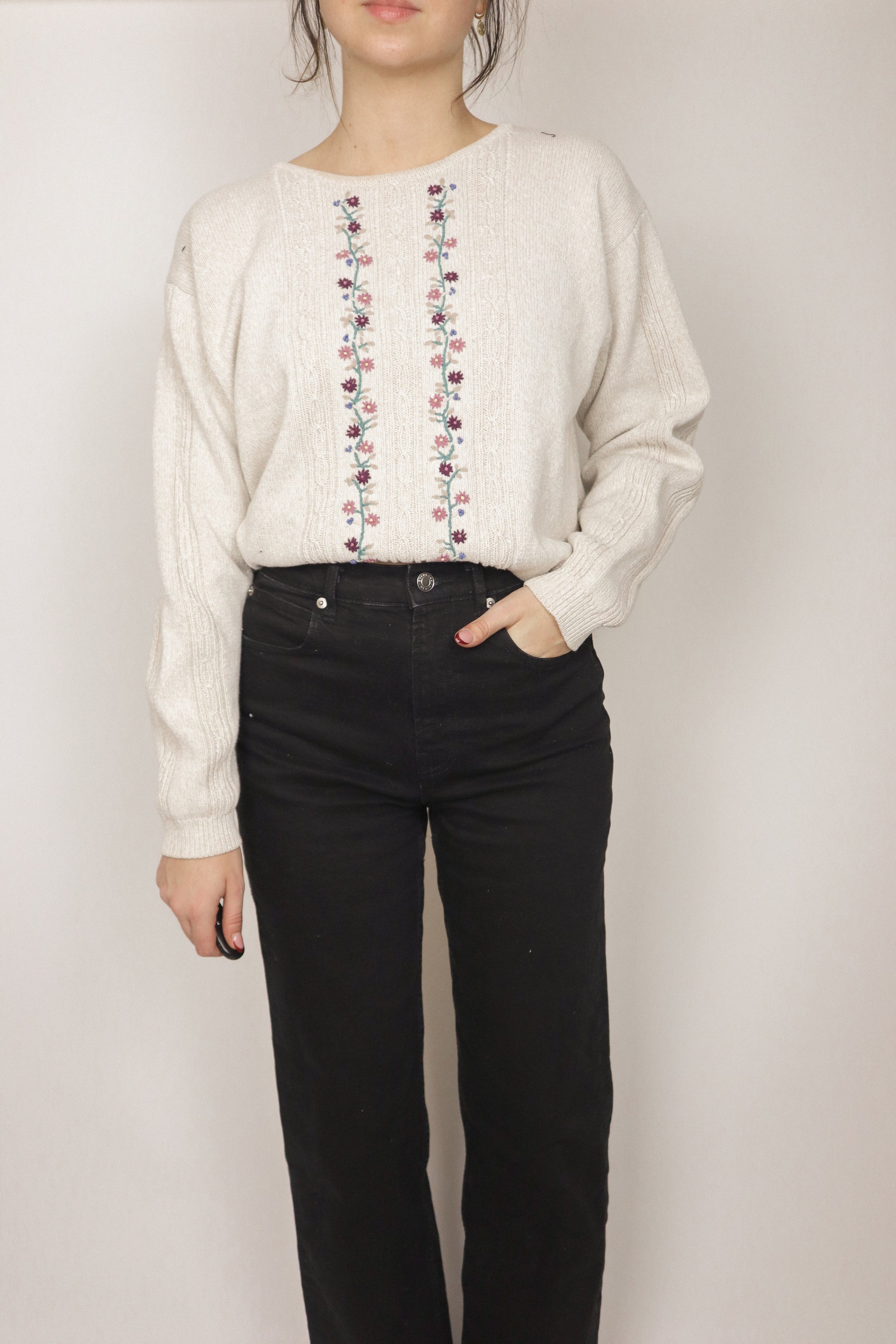 Vintage x Embroidered Knit (S/M)