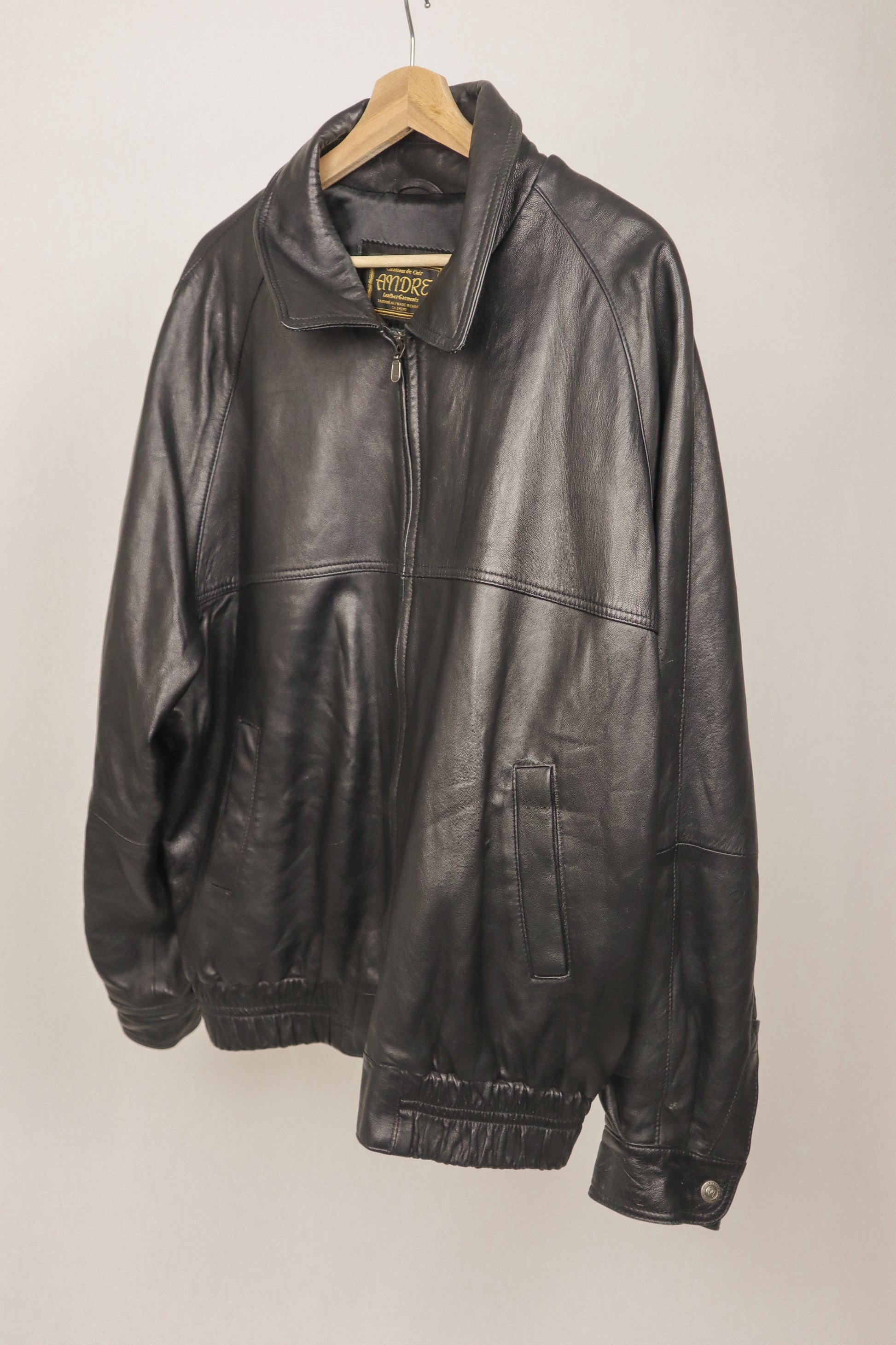 Made in Canada x Vintage x Leather Bomber (L)
