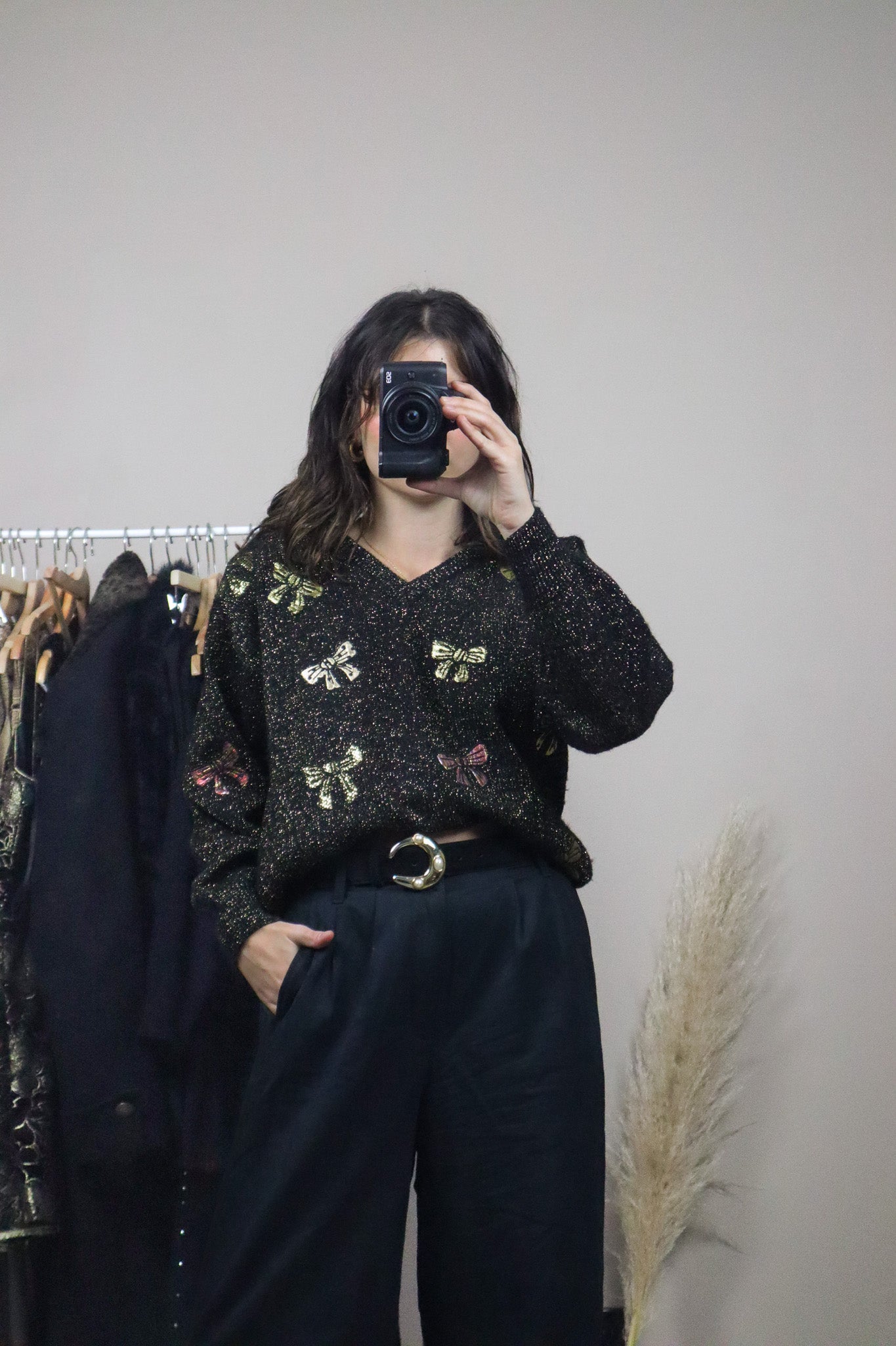 Vintage x Wool Blend Shimmer Bow Sweater (S/M)