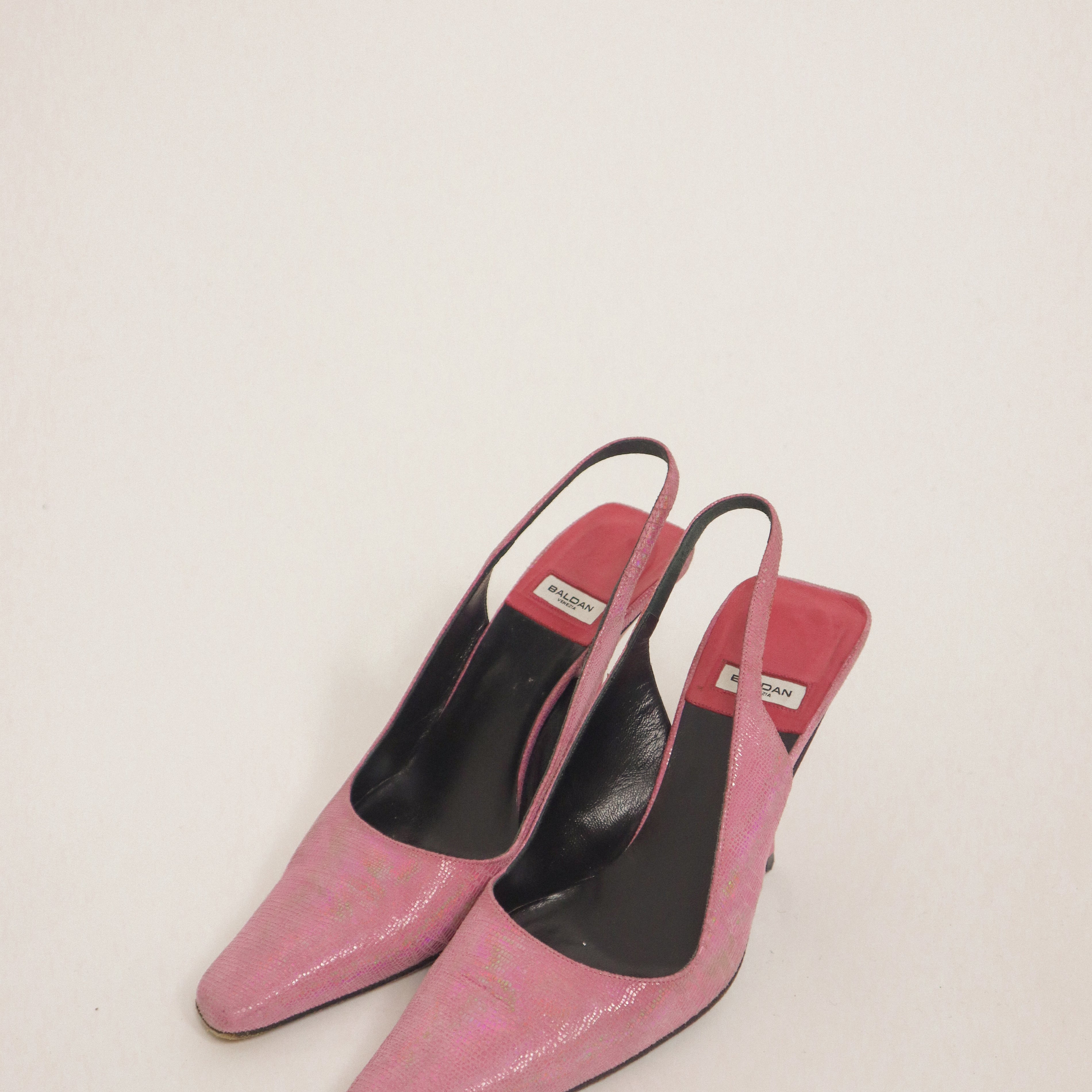 Vintage x Made in Italy x Leather Iridescent Slingbacks (7)