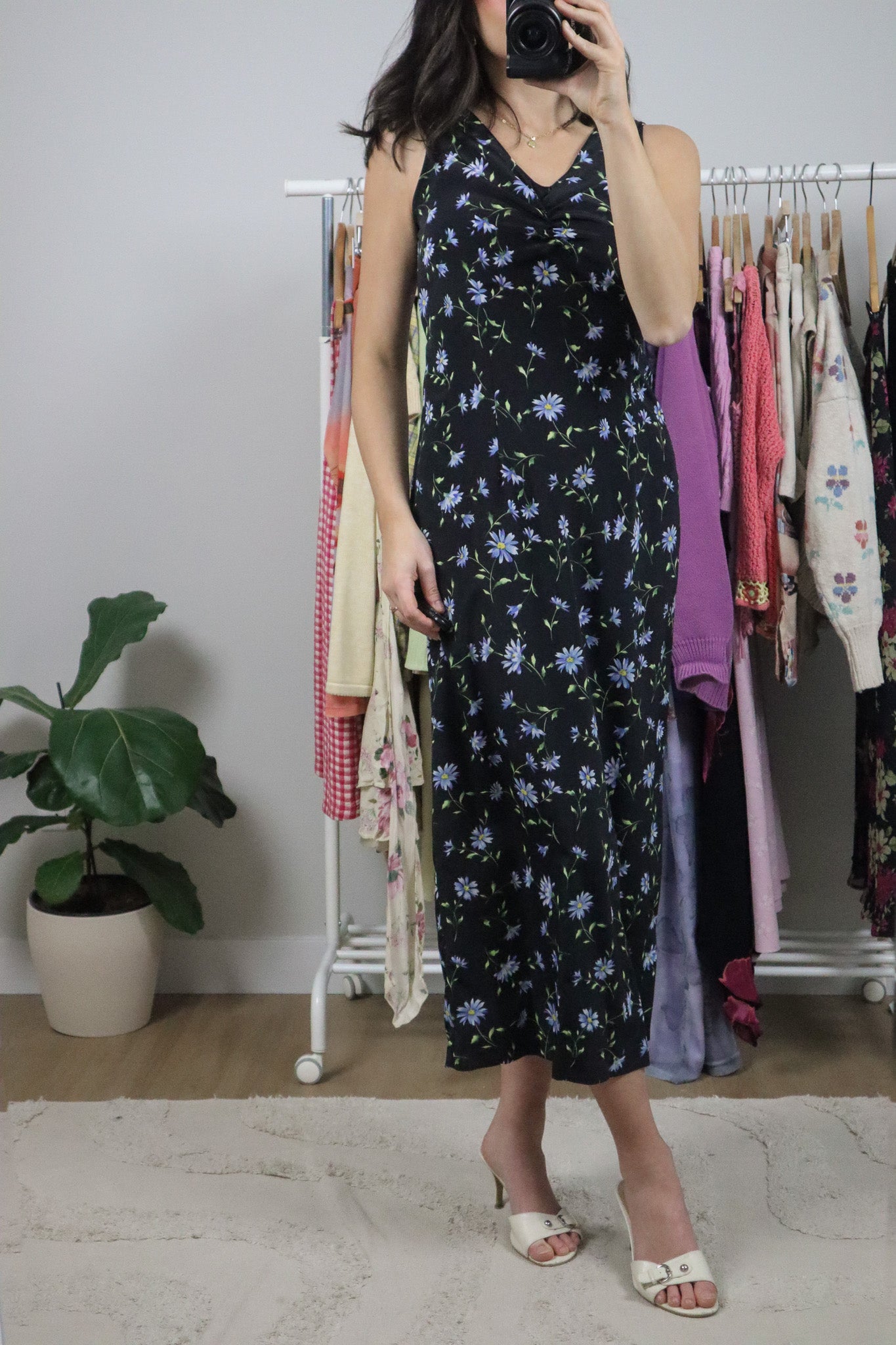 Made in Canada x Vintage x Floral Maxi Dress (4)