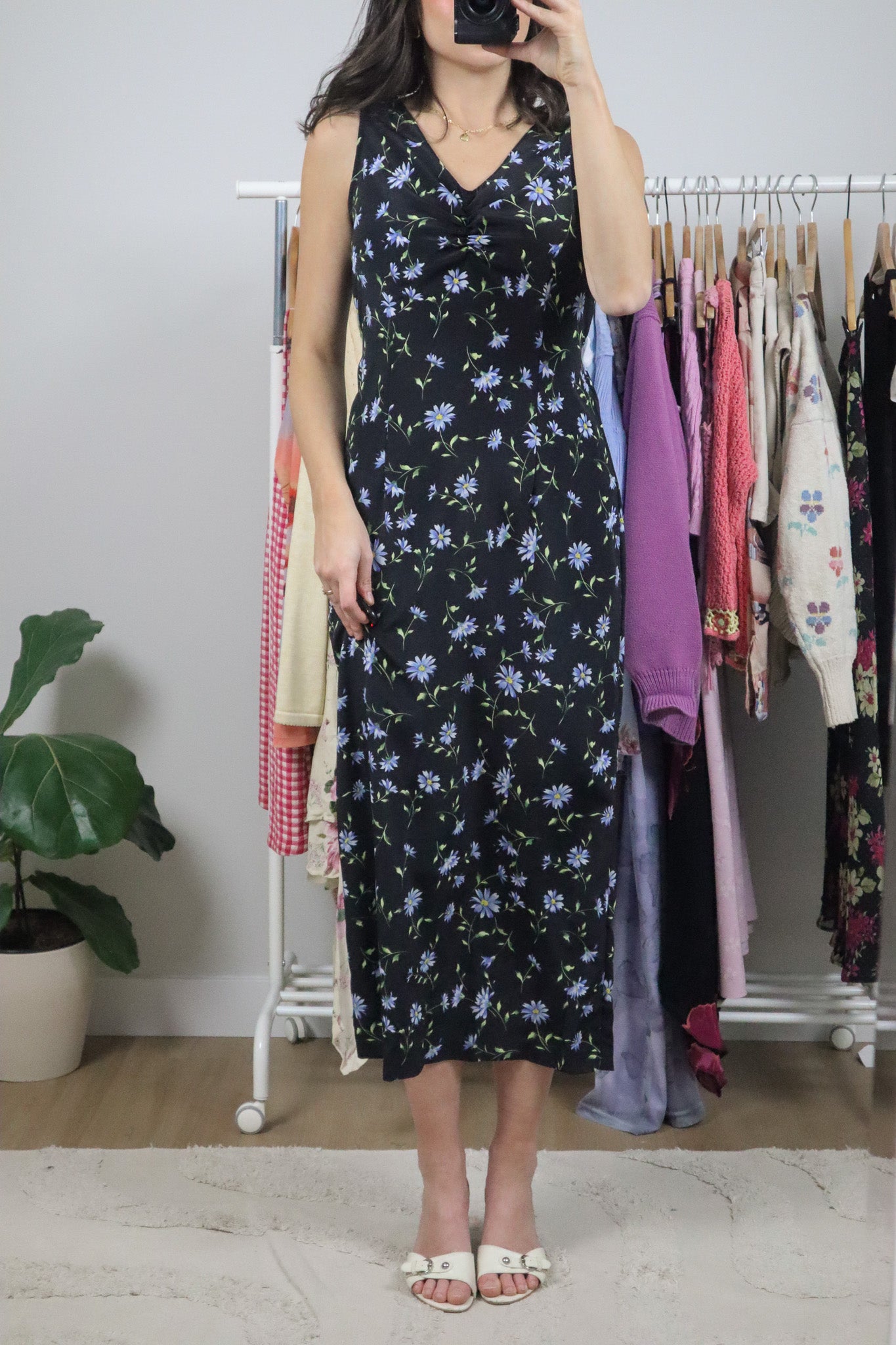 Made in Canada x Vintage x Floral Maxi Dress (4)