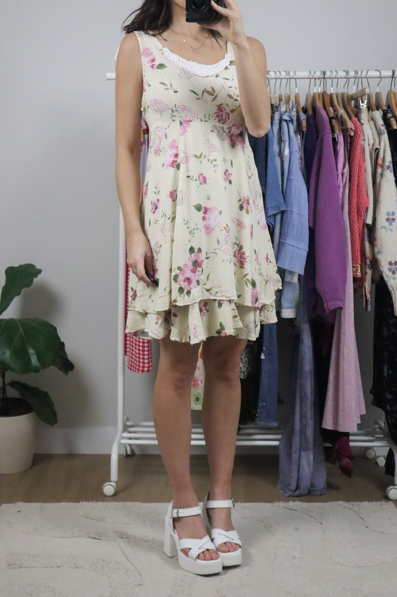Vintage x Floral Lace Mini Dress (8/10)