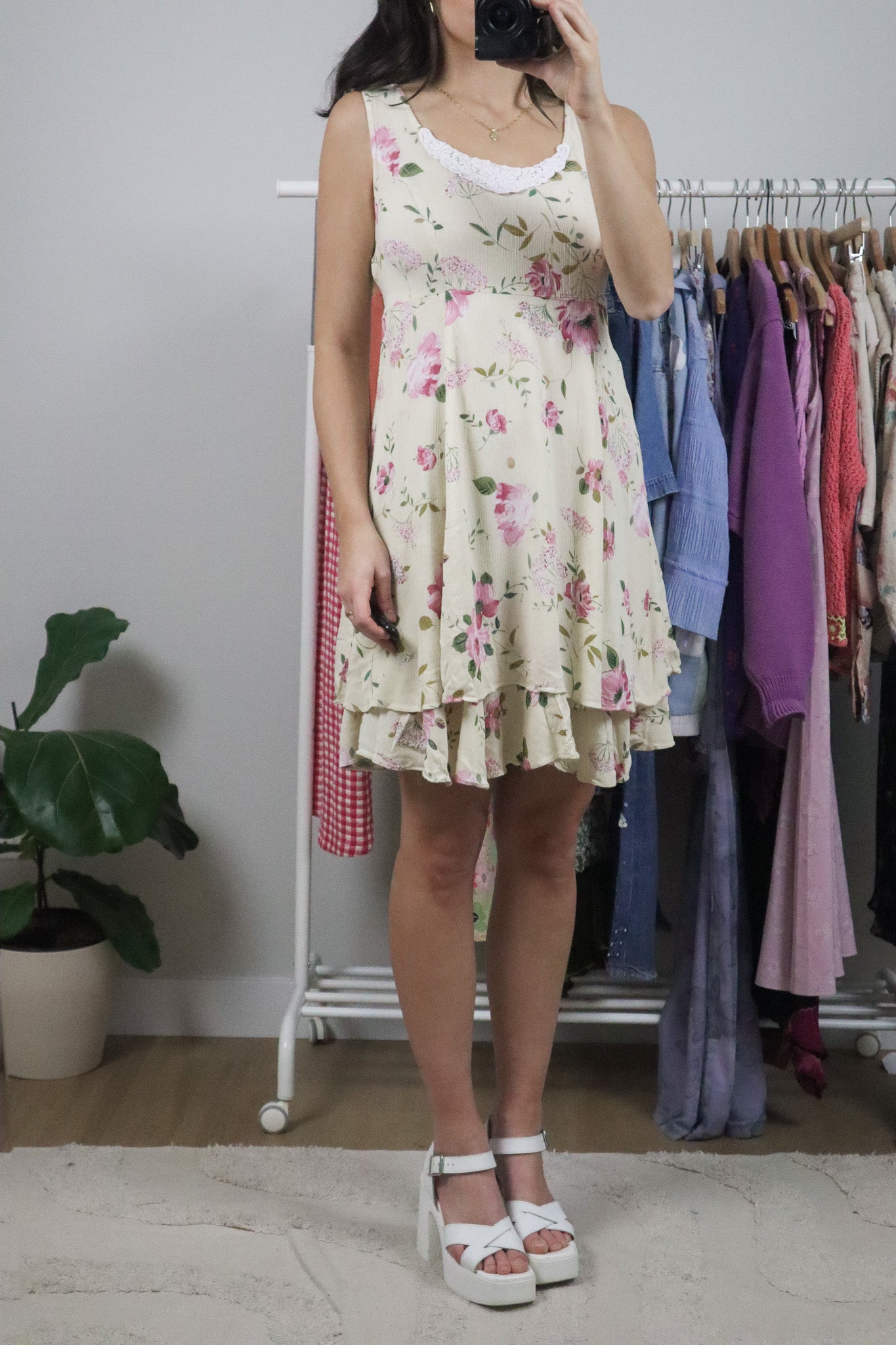 Vintage x Floral Lace Mini Dress (8/10)