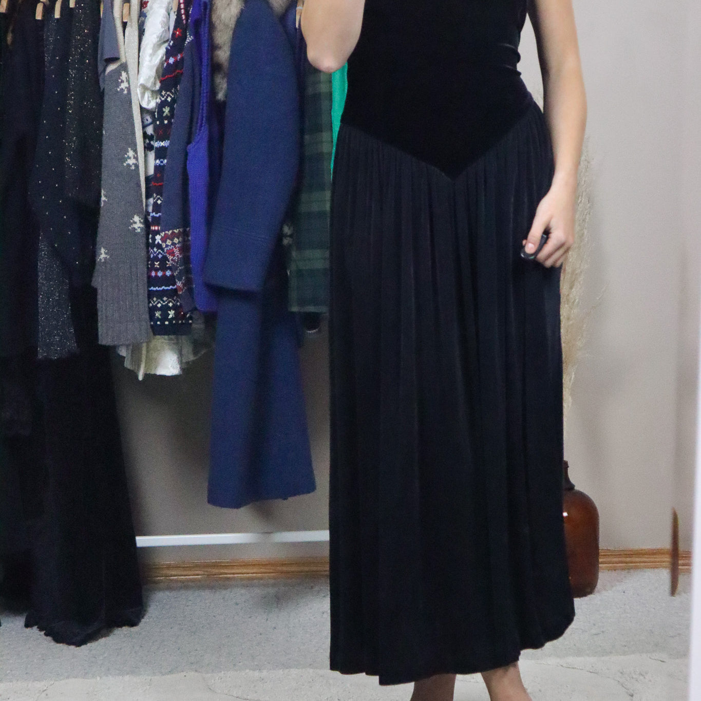 Made in Canada x Vintage x Velvet Drop Waist Dress (10)