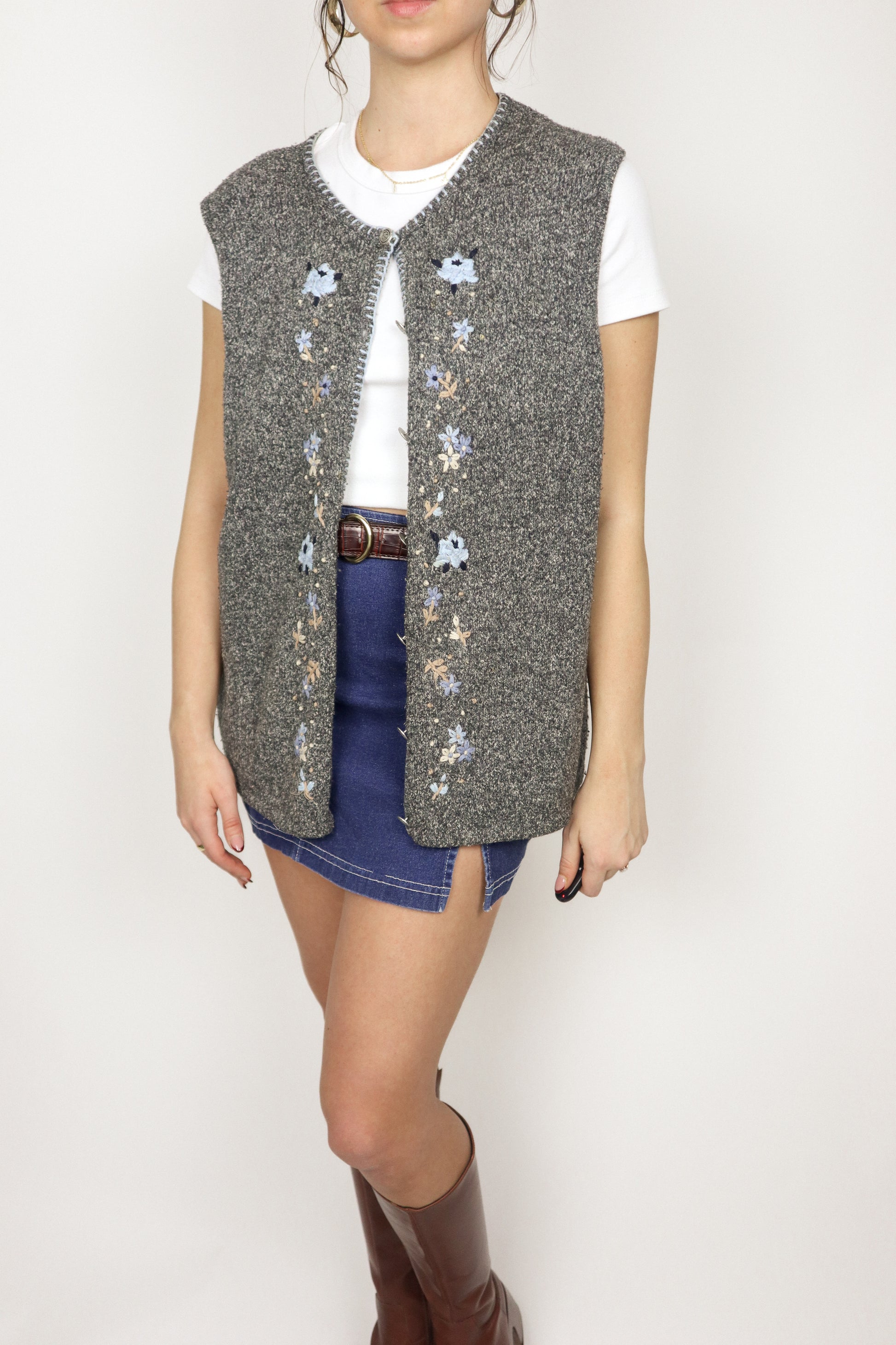 Vintage x Embroidered Vest (L/XL)