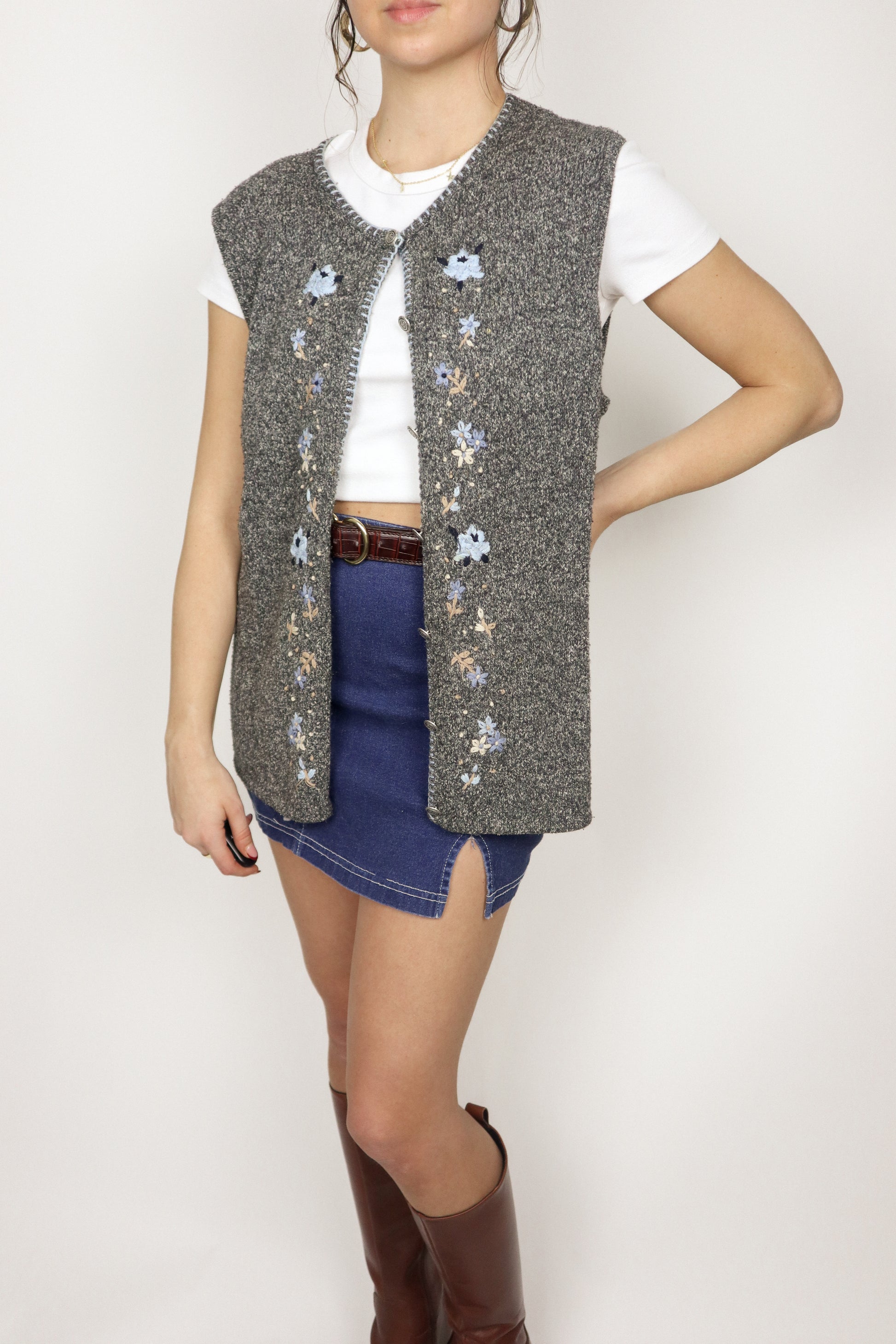 Vintage x Embroidered Vest (L/XL)