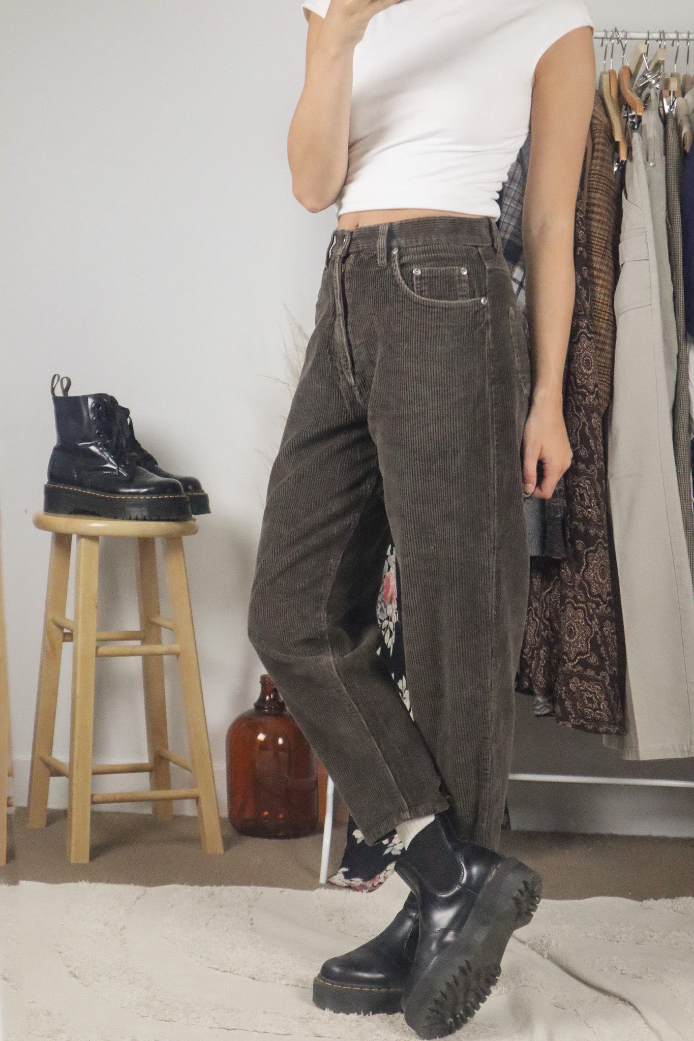 Vintage x Corduroy Jeans (2/4)